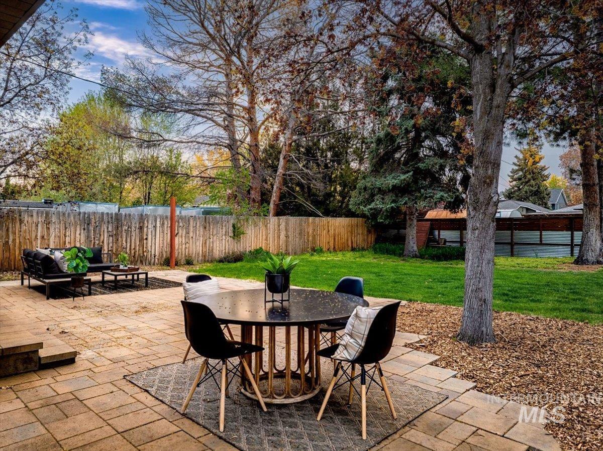 2500 N 32nd St, Boise, Idaho 83703, 3 Bedrooms, 1 Bathroom, Residential For Sale, Price $547,000,MLS 98983244