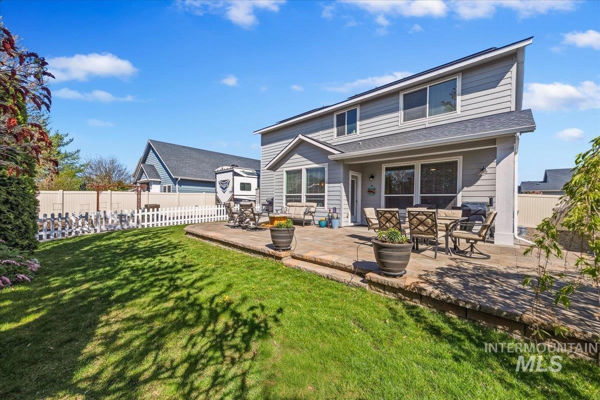 3053 W Tango Creek St., Meridian, Idaho 83646, 5 Bedrooms, 2.5 Bathrooms, Residential For Sale, Price $599,000,MLS 98983245