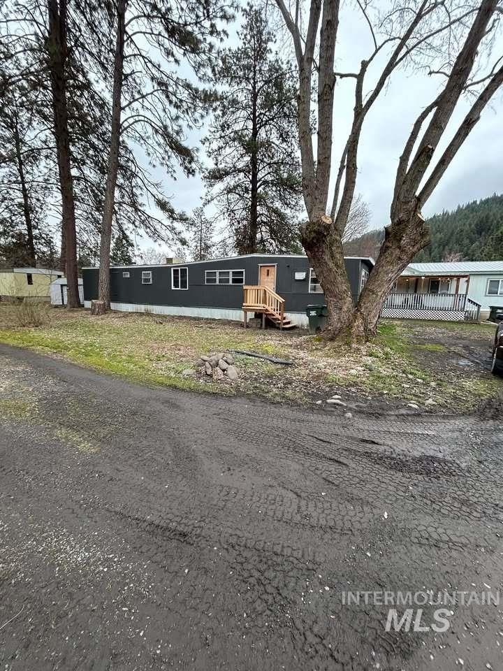 6 Chinook Ln, Orofino, Idaho 83544, 2 Bedrooms, 1 Bathroom, Residential For Sale, Price $15,000,MLS 98983247