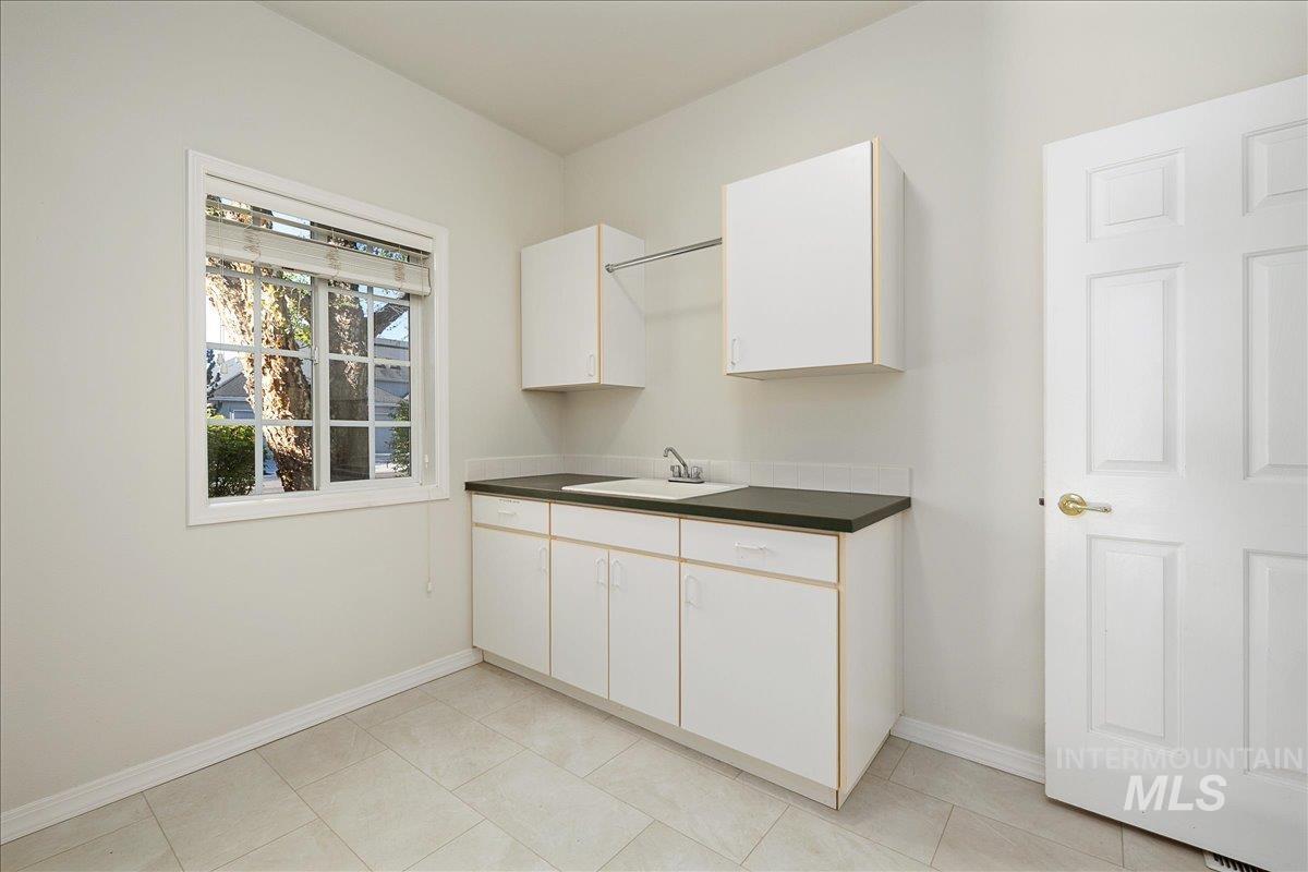 1130 W Colchester Dr, Eagle, Idaho 83616, 4 Bedrooms, 2.5 Bathrooms, Residential For Sale, Price $1,050,000,MLS 98983249