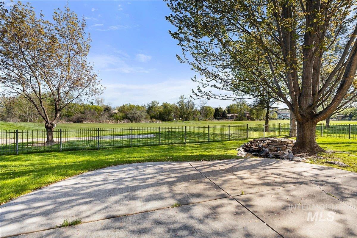 1130 W Colchester Dr, Eagle, Idaho 83616, 4 Bedrooms, 2.5 Bathrooms, Residential For Sale, Price $1,050,000,MLS 98983249