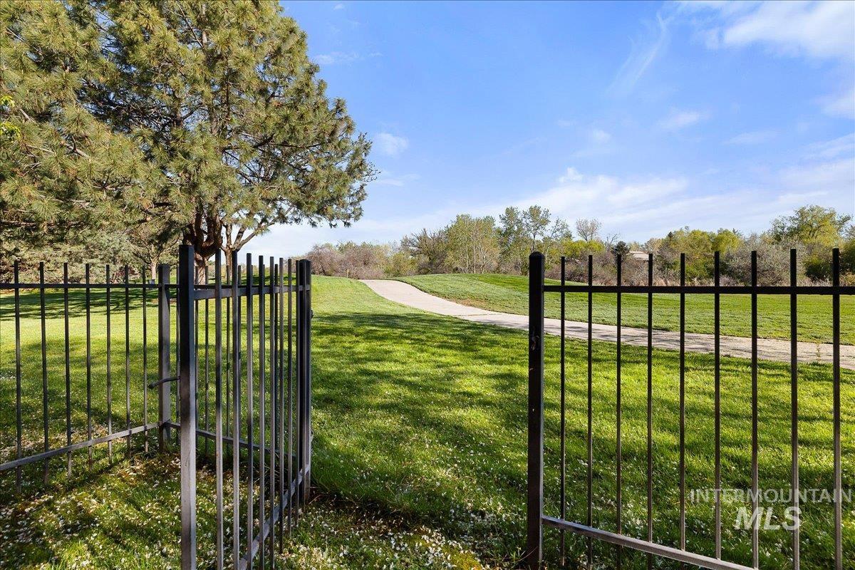 1130 W Colchester Dr, Eagle, Idaho 83616, 4 Bedrooms, 2.5 Bathrooms, Residential For Sale, Price $1,050,000,MLS 98983249