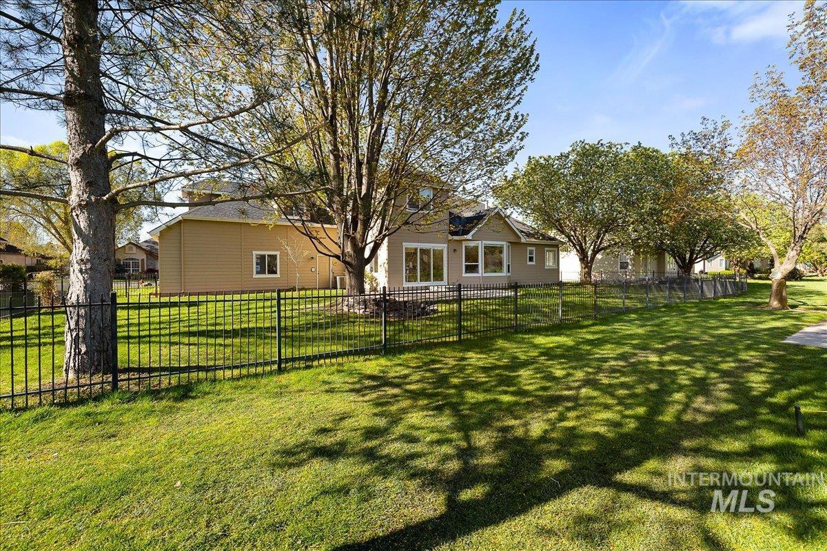 1130 W Colchester Dr, Eagle, Idaho 83616, 4 Bedrooms, 2.5 Bathrooms, Residential For Sale, Price $1,050,000,MLS 98983249