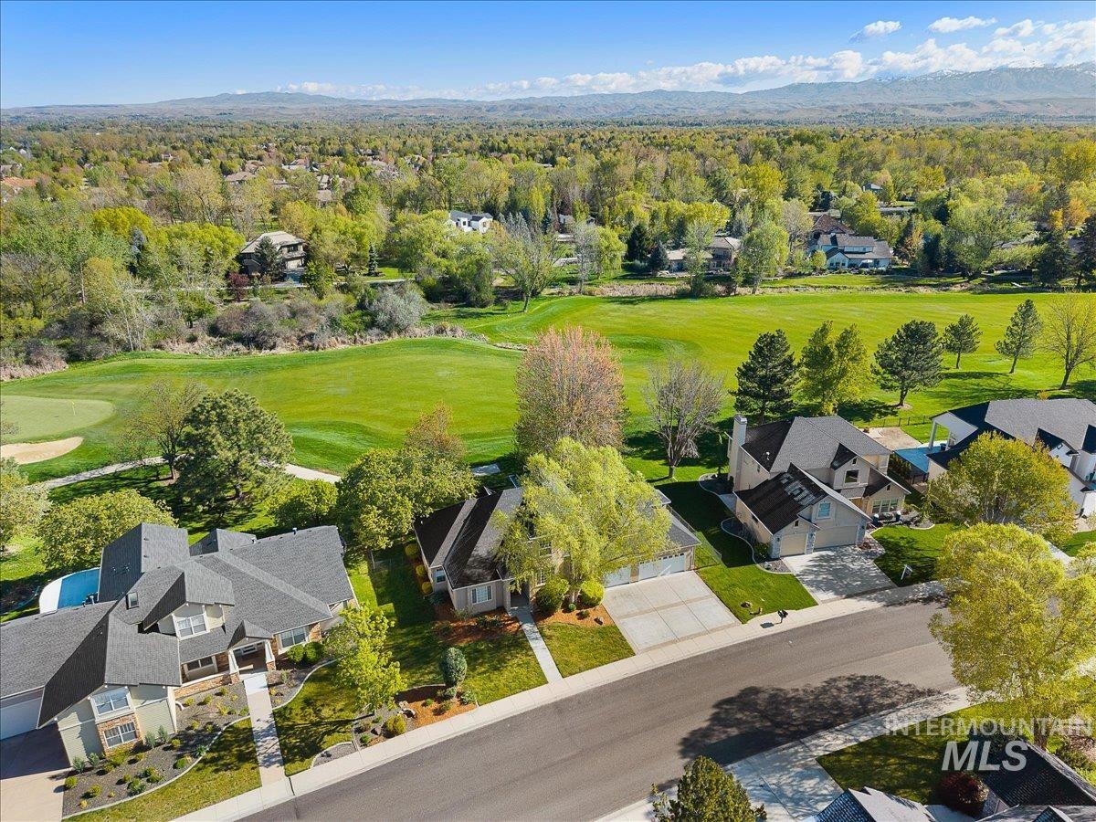 1130 W Colchester Dr, Eagle, Idaho 83616, 4 Bedrooms, 2.5 Bathrooms, Residential For Sale, Price $1,050,000,MLS 98983249