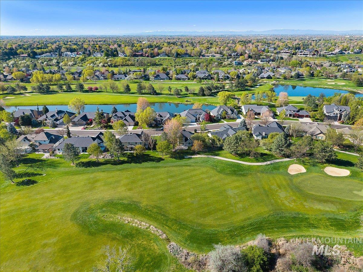 1130 W Colchester Dr, Eagle, Idaho 83616, 4 Bedrooms, 2.5 Bathrooms, Residential For Sale, Price $1,050,000,MLS 98983249