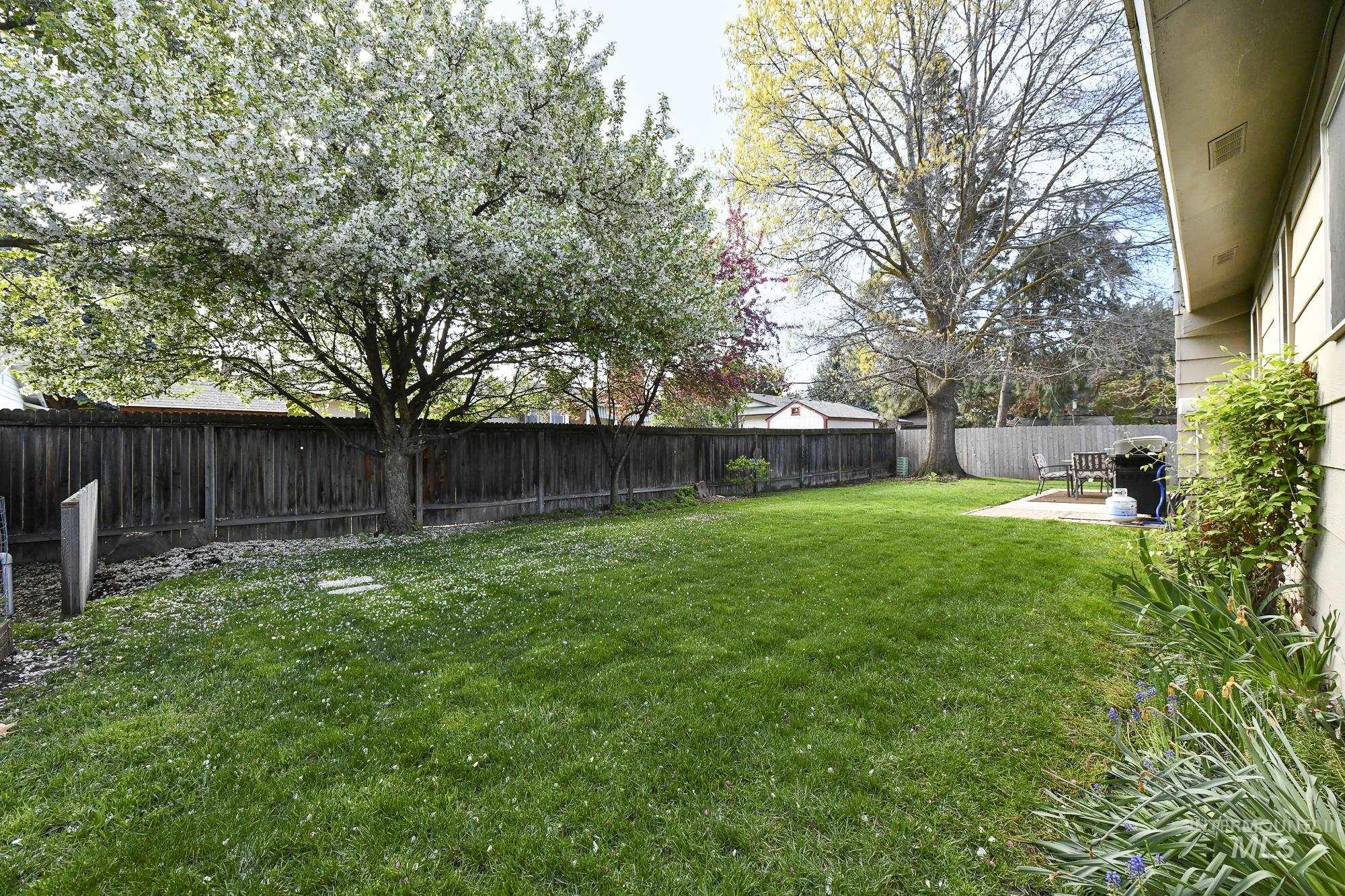 3918 S North Church Pl, Boise, Idaho 83706, 3 Bedrooms, 2 Bathrooms, Residential For Sale, Price $470,000,MLS 98983250