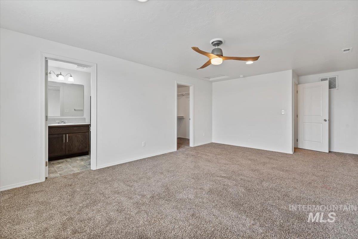 4004 Winged Dove St., Caldwell, Idaho 83605, 4 Bedrooms, 3 Bathrooms, Residential For Sale, Price $429,000,MLS 98983254