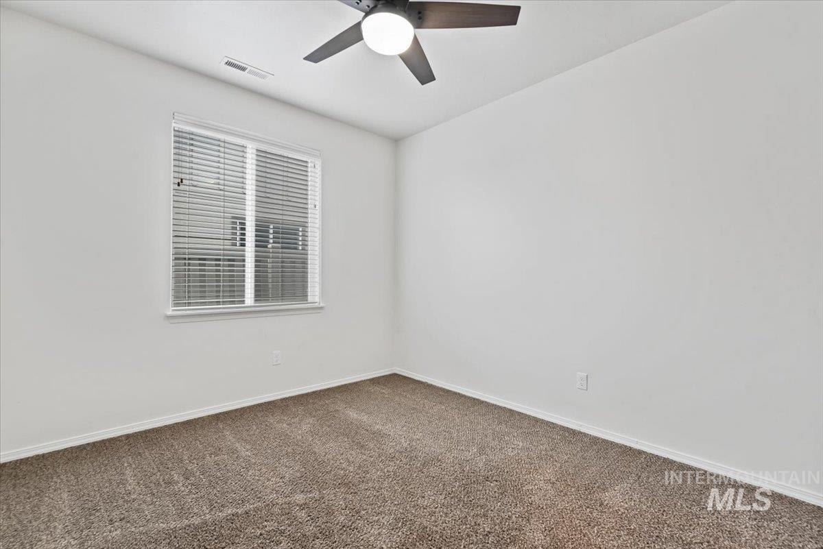 4004 Winged Dove St., Caldwell, Idaho 83605, 4 Bedrooms, 3 Bathrooms, Residential For Sale, Price $429,000,MLS 98983254