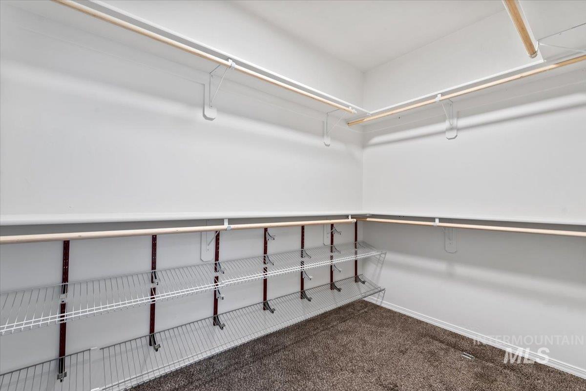 4004 Winged Dove St., Caldwell, Idaho 83605, 4 Bedrooms, 3 Bathrooms, Residential For Sale, Price $429,000,MLS 98983254