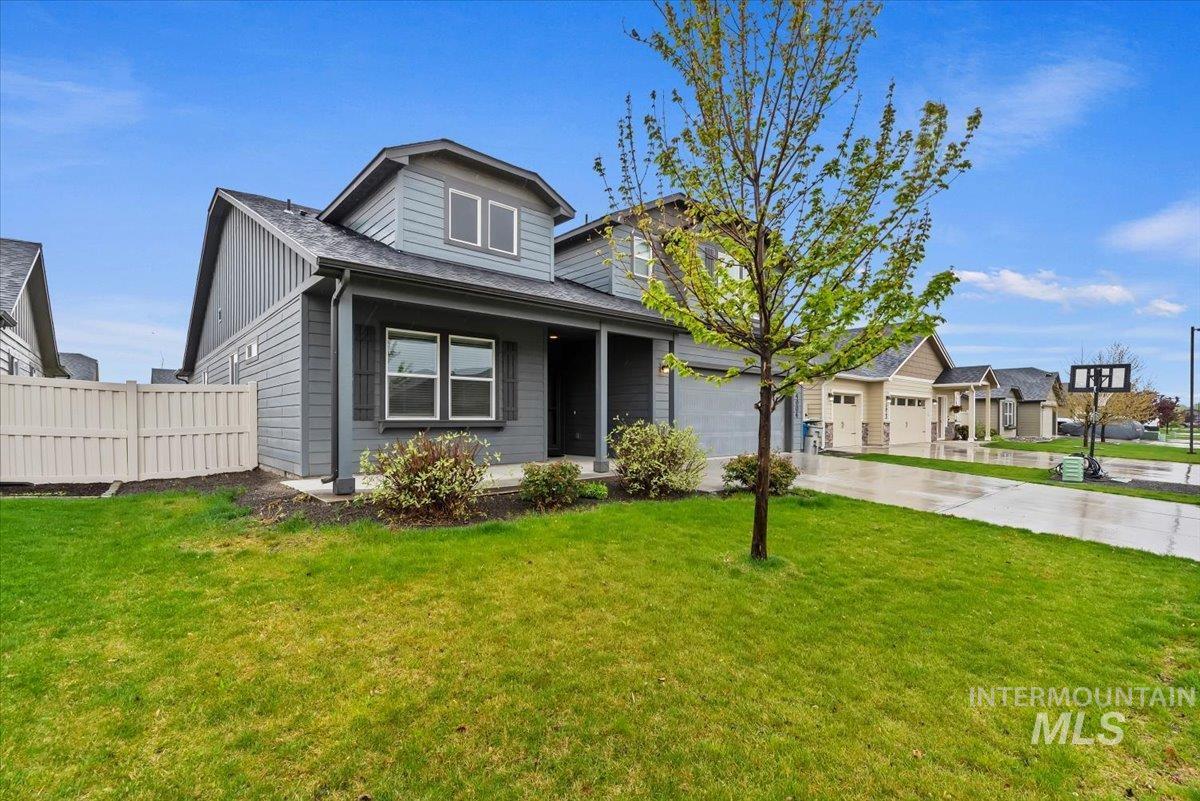 4004 Winged Dove St., Caldwell, Idaho 83605, 4 Bedrooms, 3 Bathrooms, Residential For Sale, Price $429,000,MLS 98983254
