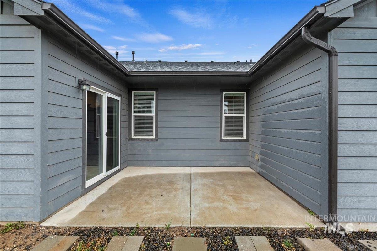 4004 Winged Dove St., Caldwell, Idaho 83605, 4 Bedrooms, 3 Bathrooms, Residential For Sale, Price $429,000,MLS 98983254