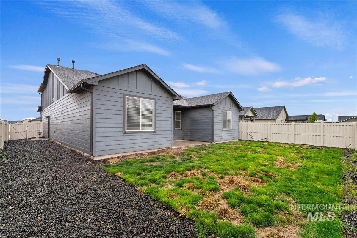 4004 Winged Dove St., Caldwell, Idaho 83605, 4 Bedrooms, 3 Bathrooms, Residential For Sale, Price $429,000,MLS 98983254