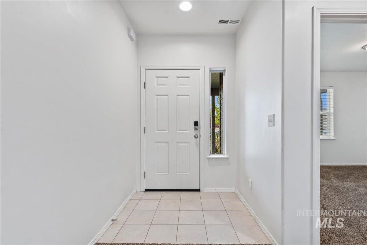 4004 Winged Dove St., Caldwell, Idaho 83605, 4 Bedrooms, 3 Bathrooms, Residential For Sale, Price $429,000,MLS 98983254