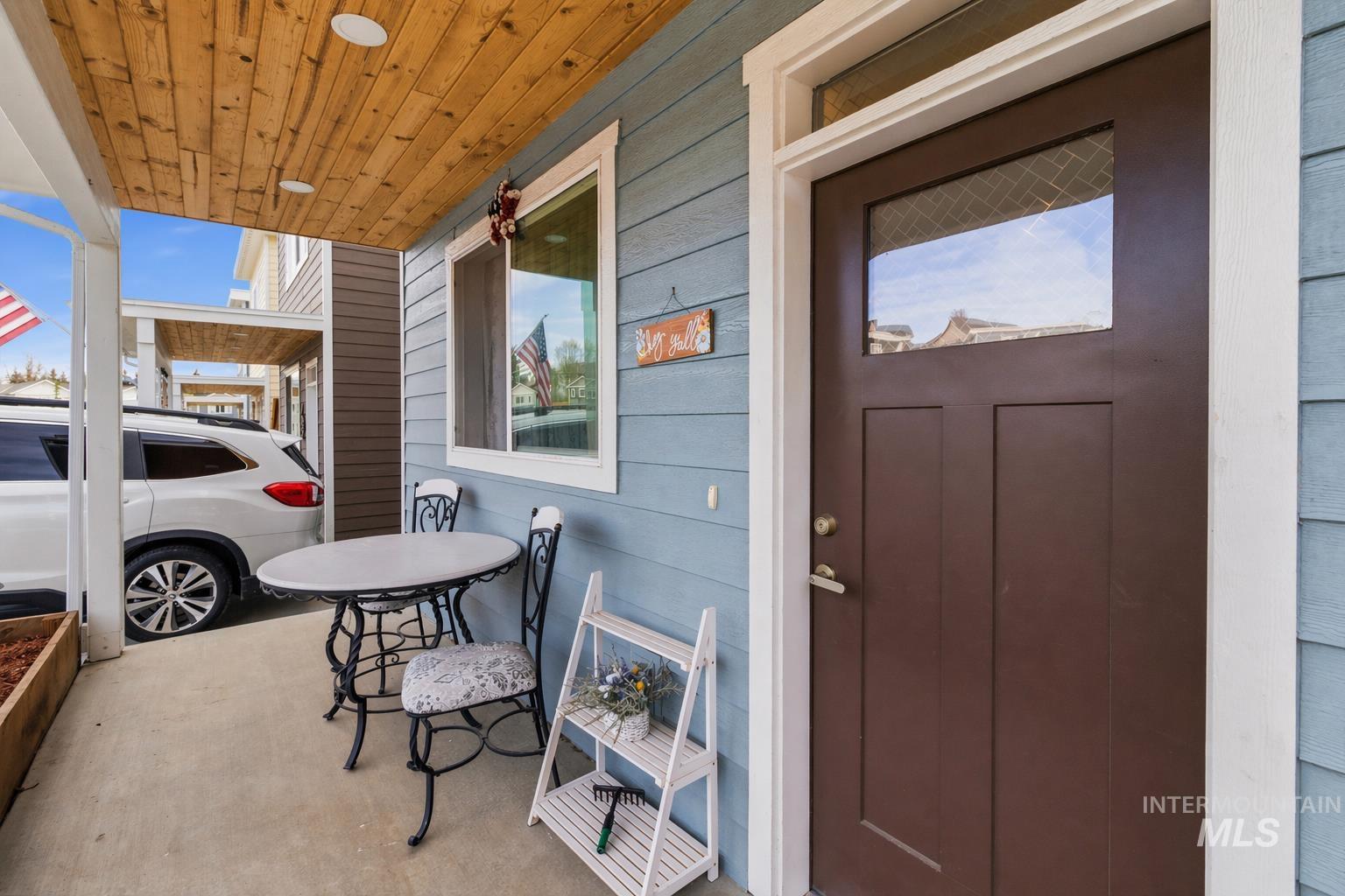 209 Wheatland Court, Moscow, Idaho 83843, 4 Bedrooms, 3 Bathrooms, Residential For Sale, Price $459,000,MLS 98983255