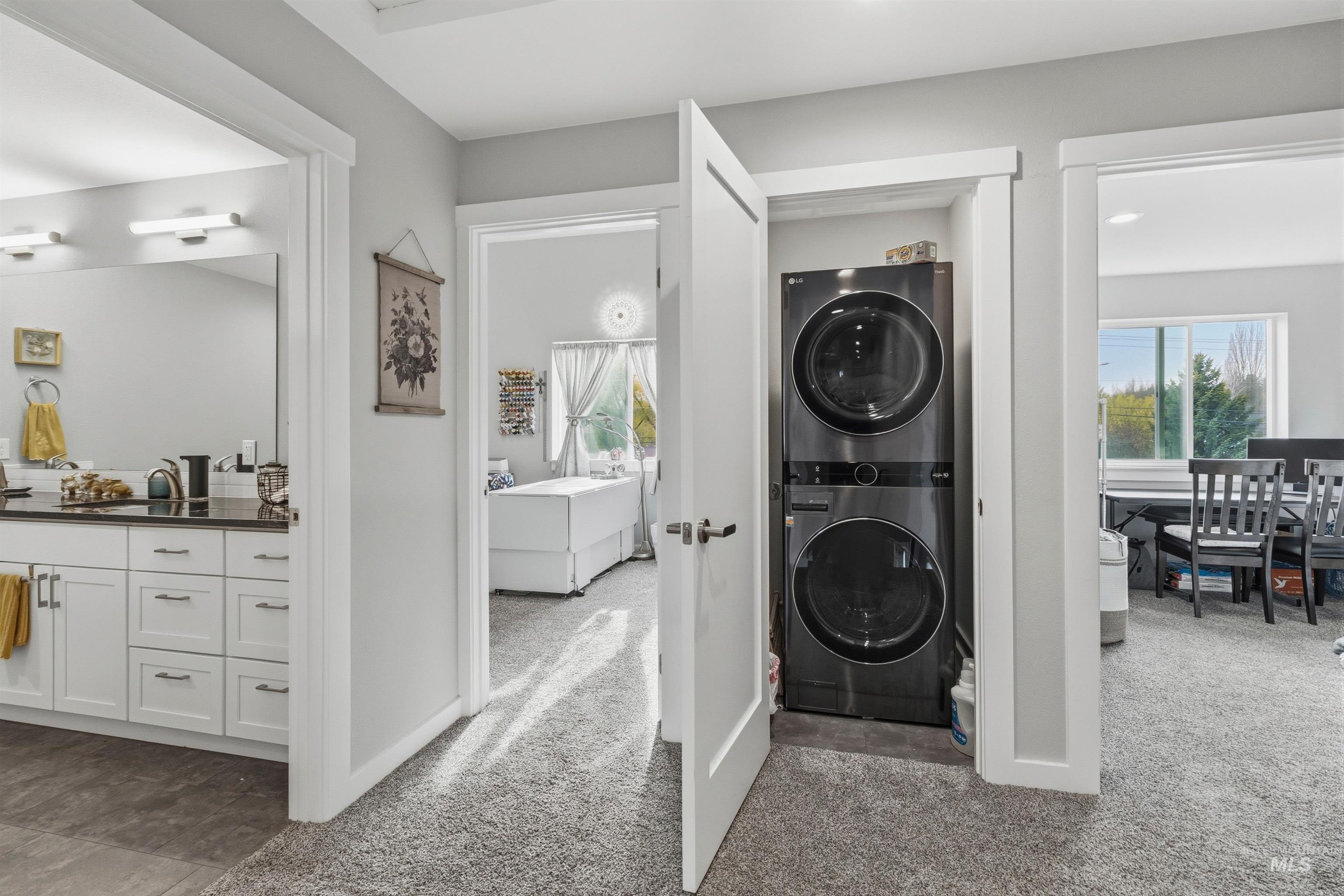 209 Wheatland Court, Moscow, Idaho 83843, 4 Bedrooms, 3 Bathrooms, Residential For Sale, Price $459,000,MLS 98983255