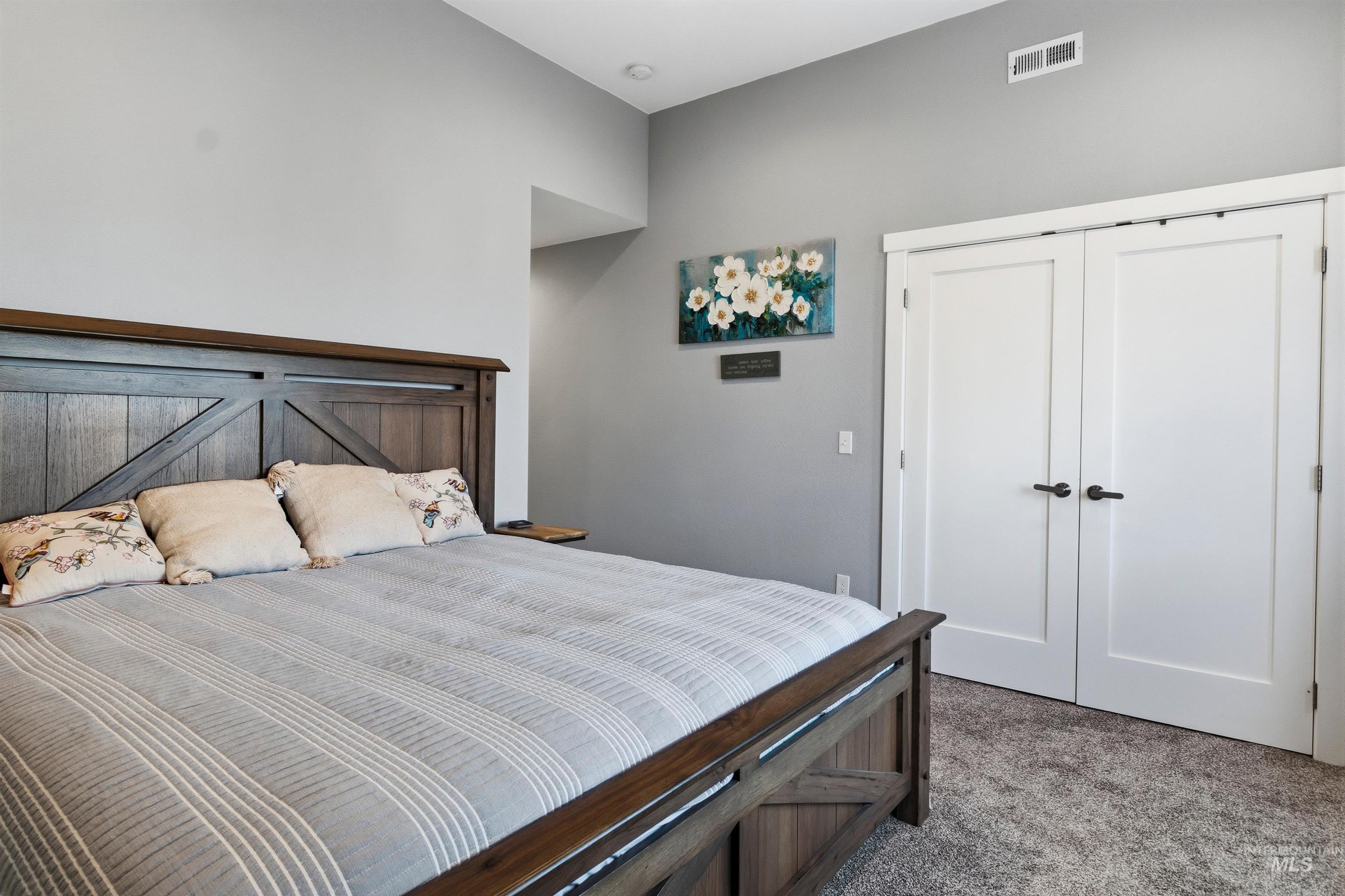 209 Wheatland Court, Moscow, Idaho 83843, 4 Bedrooms, 3 Bathrooms, Residential For Sale, Price $459,000,MLS 98983255