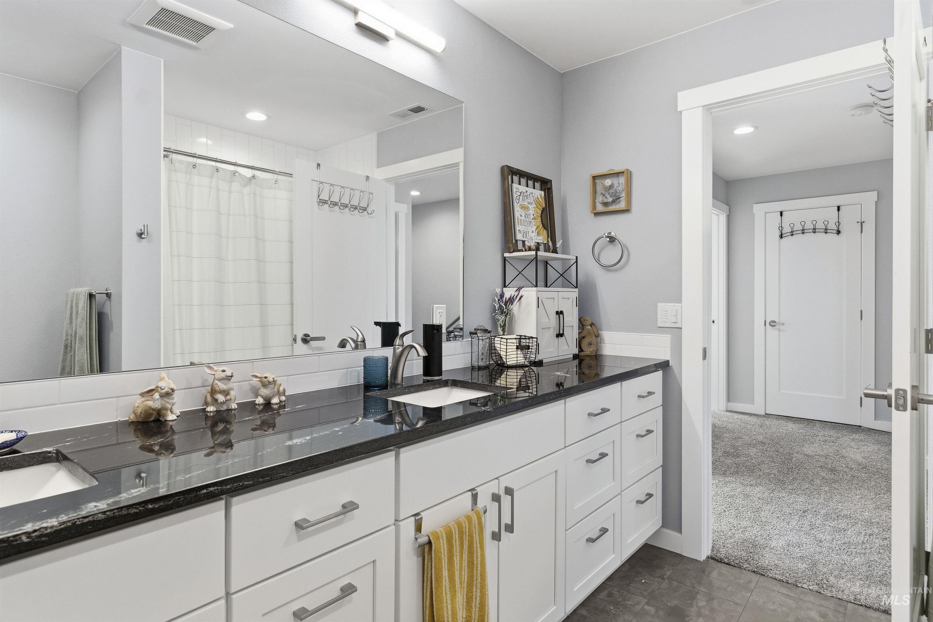 209 Wheatland Court, Moscow, Idaho 83843, 4 Bedrooms, 3 Bathrooms, Residential For Sale, Price $459,000,MLS 98983255