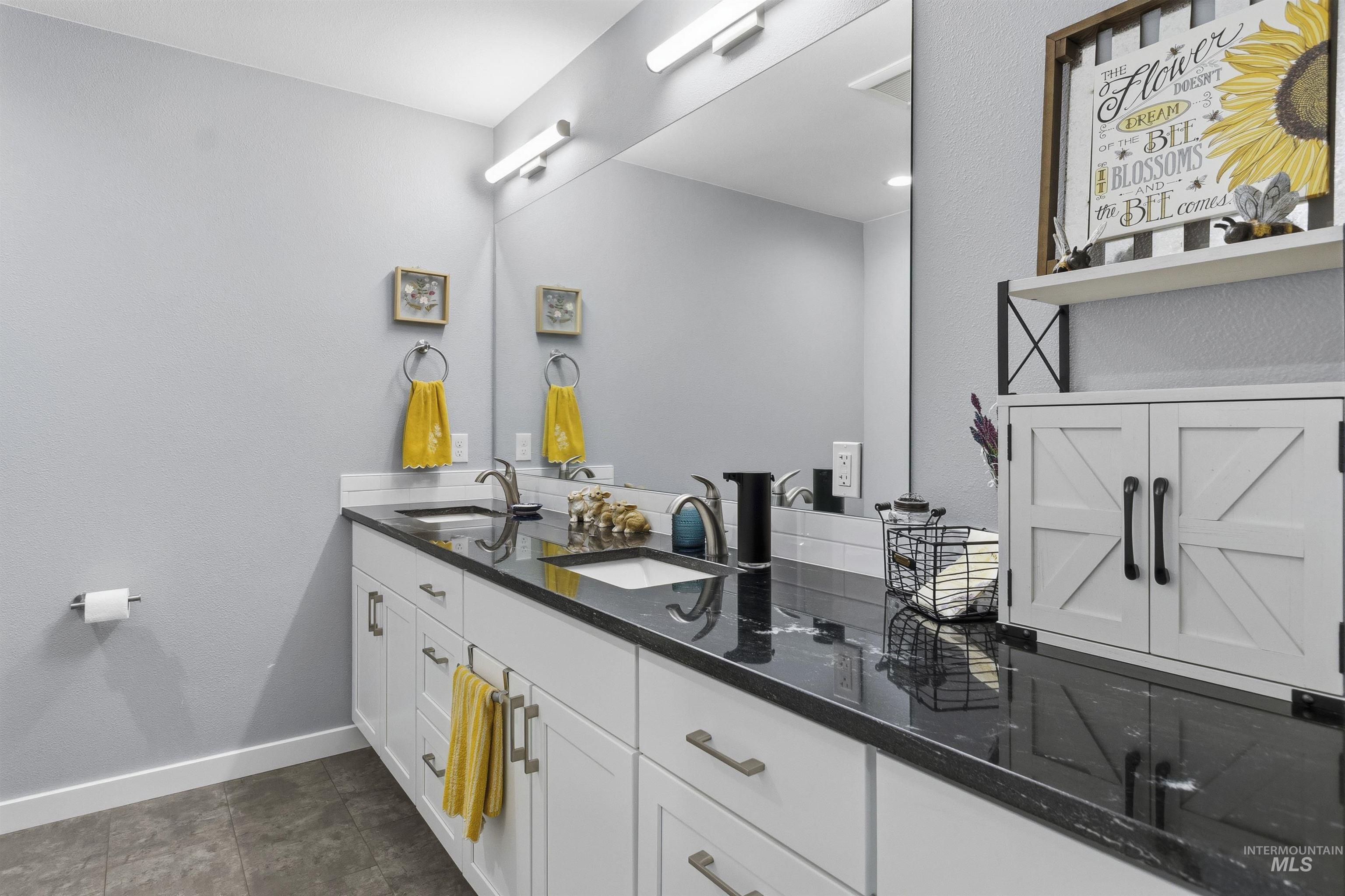 209 Wheatland Court, Moscow, Idaho 83843, 4 Bedrooms, 3 Bathrooms, Residential For Sale, Price $459,000,MLS 98983255