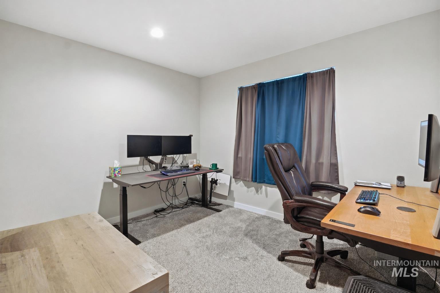 209 Wheatland Court, Moscow, Idaho 83843, 4 Bedrooms, 3 Bathrooms, Residential For Sale, Price $459,000,MLS 98983255