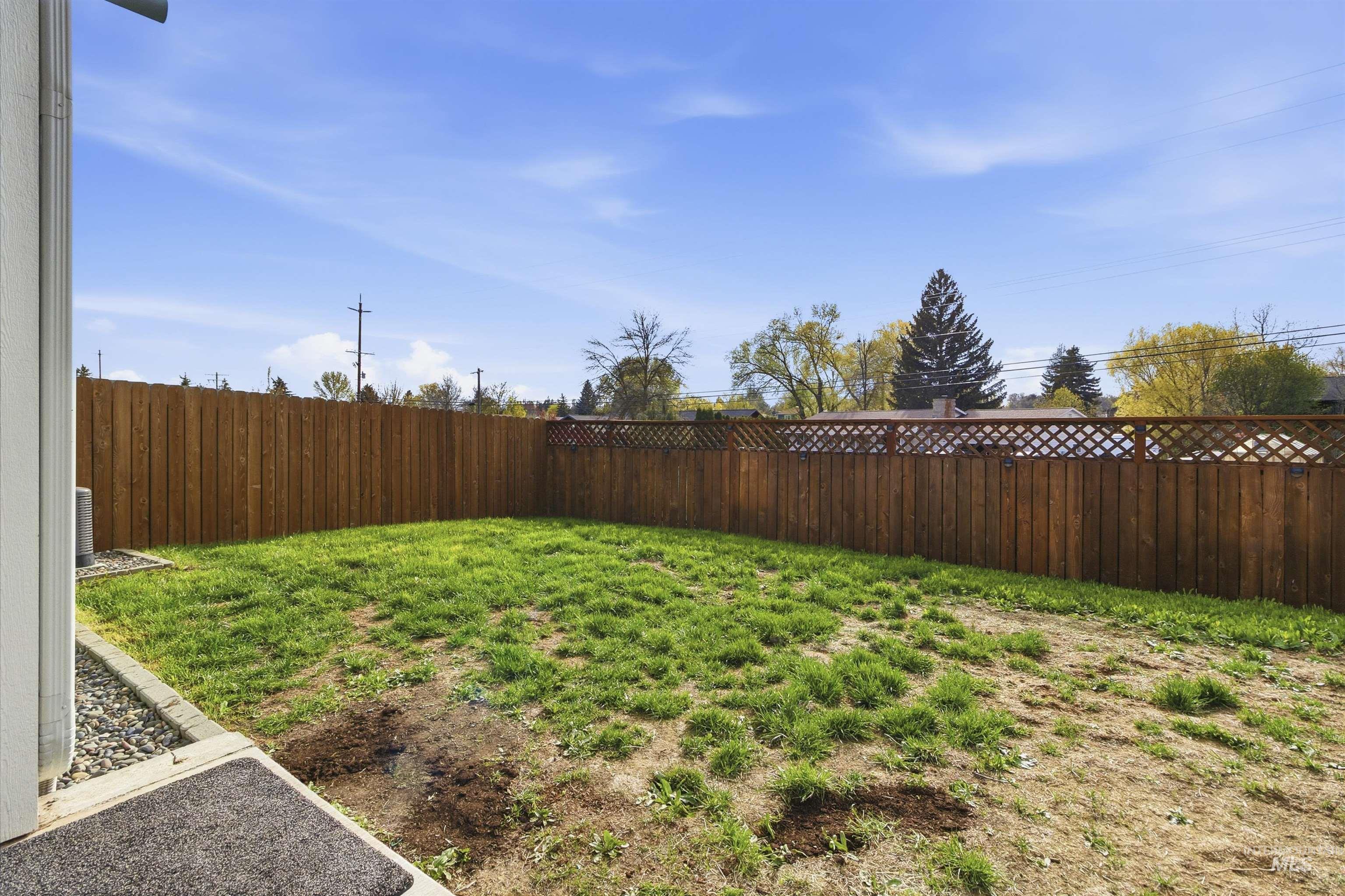 209 Wheatland Court, Moscow, Idaho 83843, 4 Bedrooms, 3 Bathrooms, Residential For Sale, Price $459,000,MLS 98983255