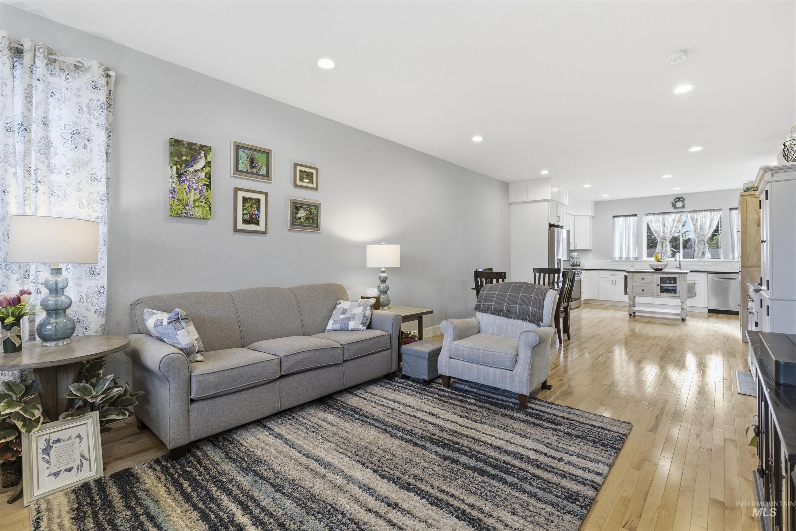 209 Wheatland Court, Moscow, Idaho 83843, 4 Bedrooms, 3 Bathrooms, Residential For Sale, Price $459,000,MLS 98983255