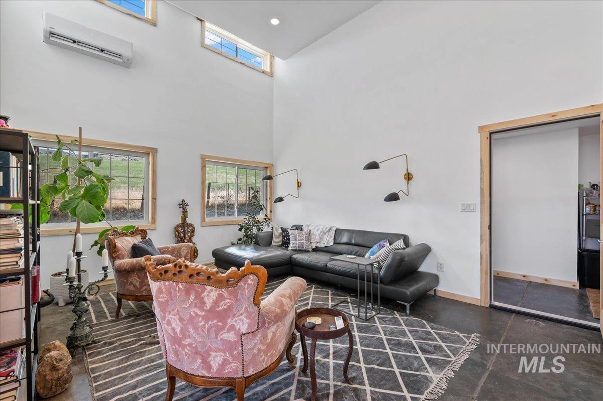 11980 N Highway 52, Horseshoe Bend, Idaho 83629, 6 Bedrooms, 3 Bathrooms, Residential For Sale, Price $695,000,MLS 98983257