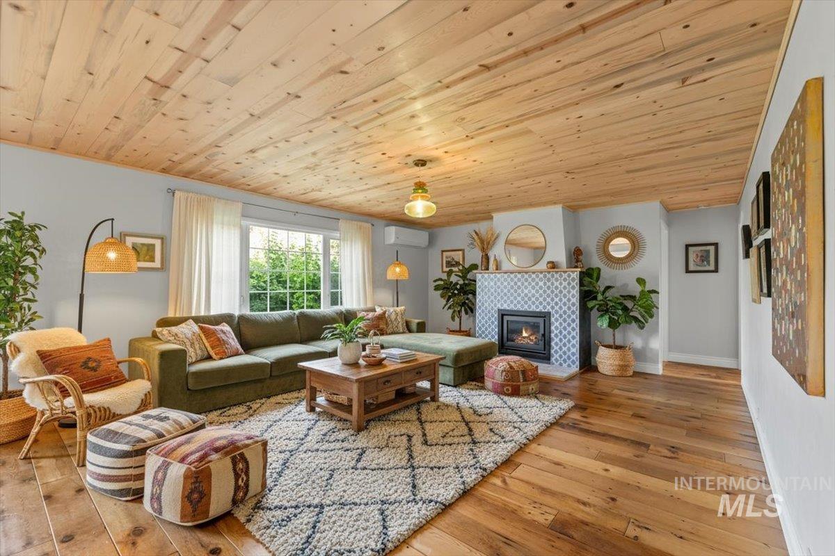 11980 N Highway 52, Horseshoe Bend, Idaho 83629, 6 Bedrooms, 3 Bathrooms, Residential For Sale, Price $695,000,MLS 98983257