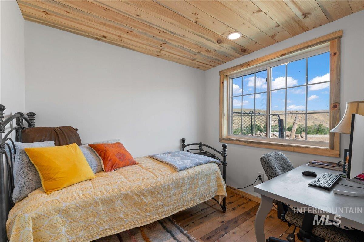 11980 N Highway 52, Horseshoe Bend, Idaho 83629, 6 Bedrooms, 3 Bathrooms, Residential For Sale, Price $695,000,MLS 98983257