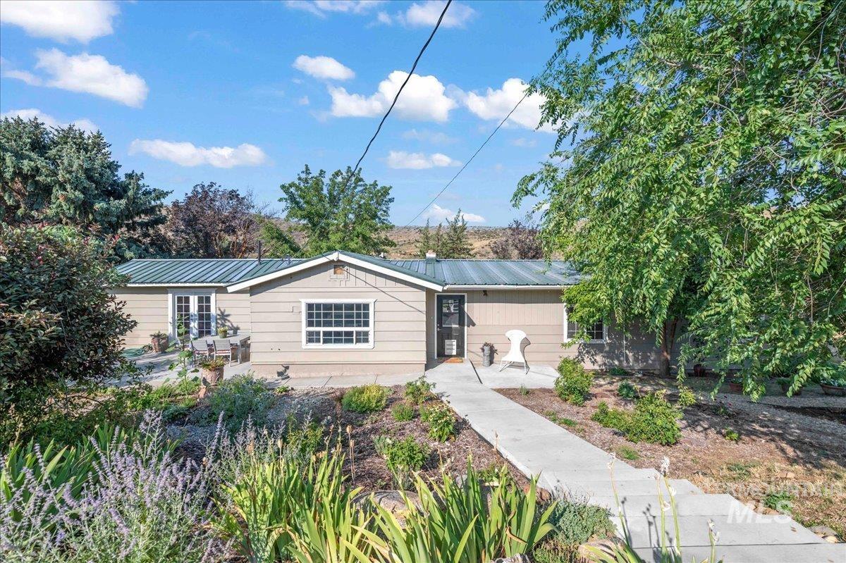 11980 N Highway 52, Horseshoe Bend, Idaho 83629, 6 Bedrooms, 3 Bathrooms, Residential For Sale, Price $695,000,MLS 98983257