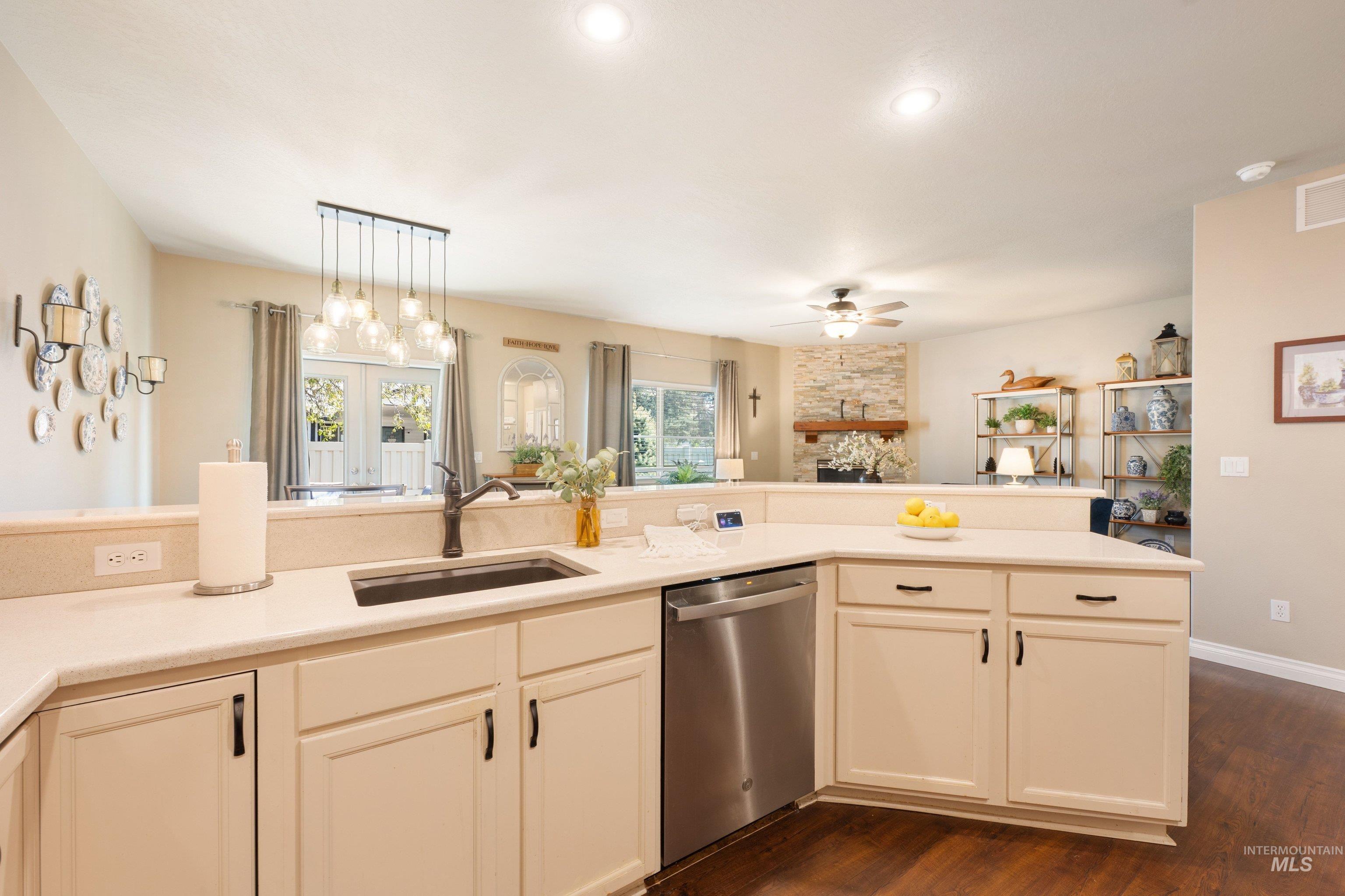 1574 N Wintertree Avenue, Meridian, Idaho 83642, 3 Bedrooms, 2 Bathrooms, Residential For Sale, Price $415,000,MLS 98983259