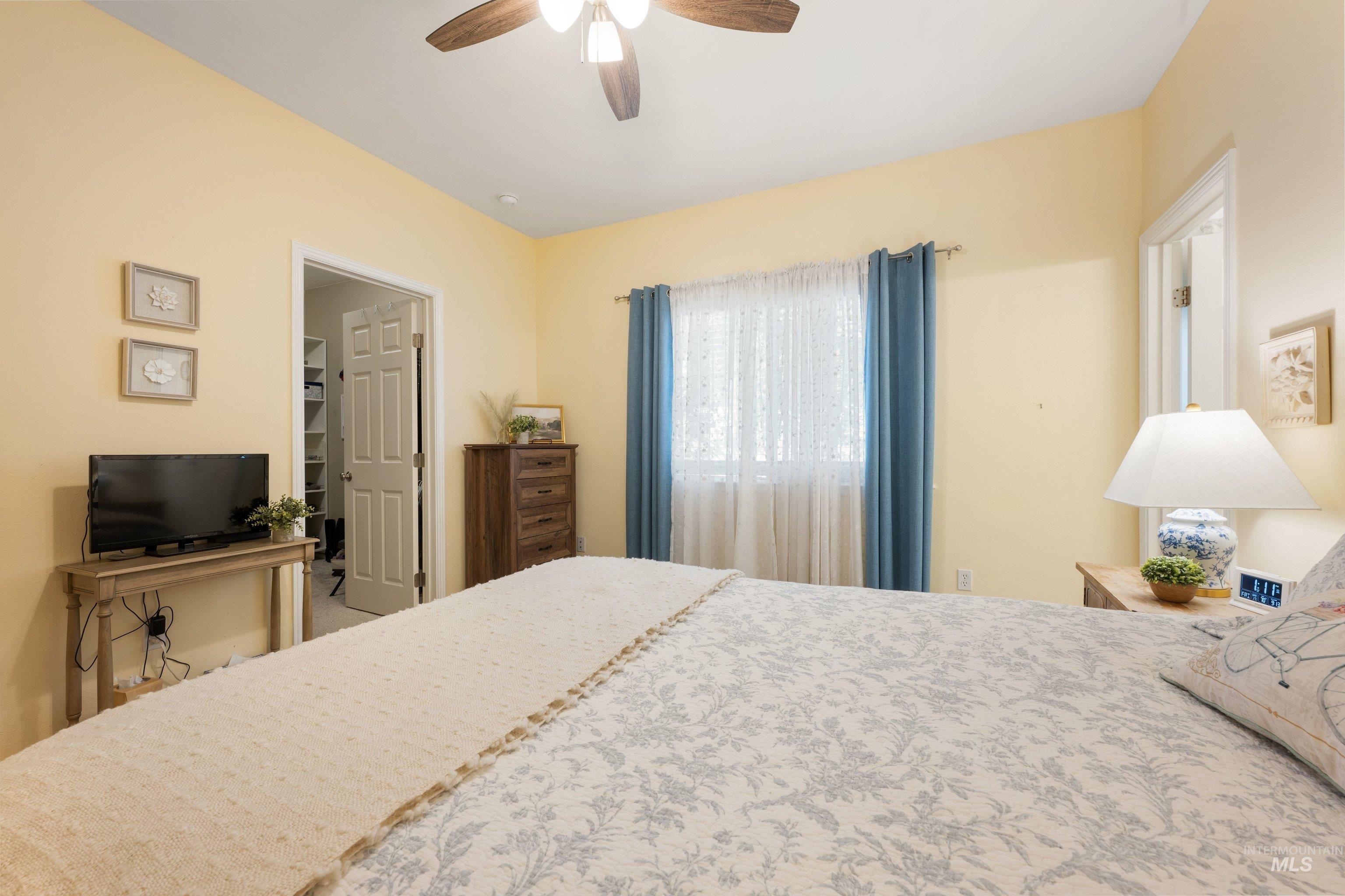 1574 N Wintertree Avenue, Meridian, Idaho 83642, 3 Bedrooms, 2 Bathrooms, Residential For Sale, Price $415,000,MLS 98983259