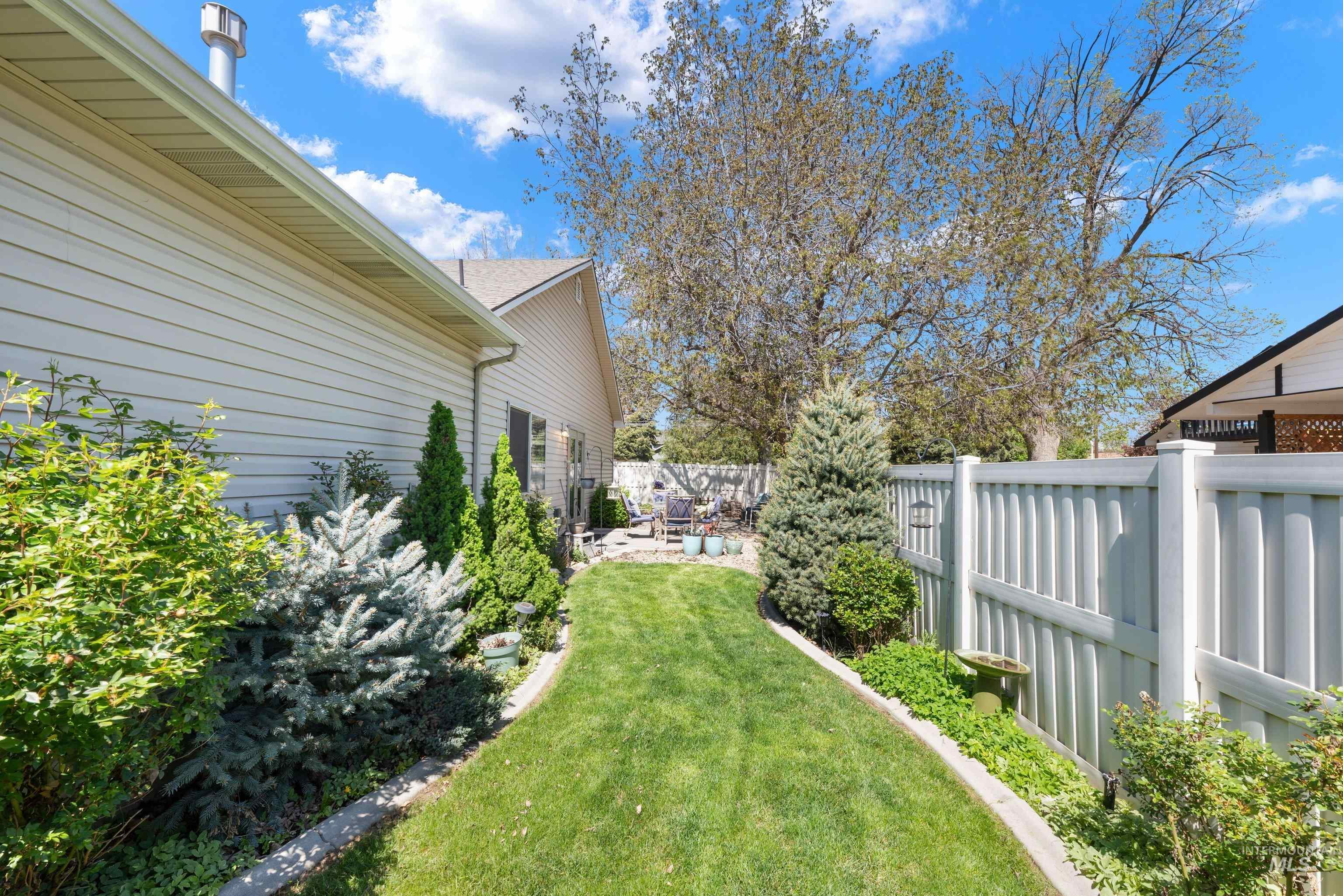 1574 N Wintertree Avenue, Meridian, Idaho 83642, 3 Bedrooms, 2 Bathrooms, Residential For Sale, Price $415,000,MLS 98983259