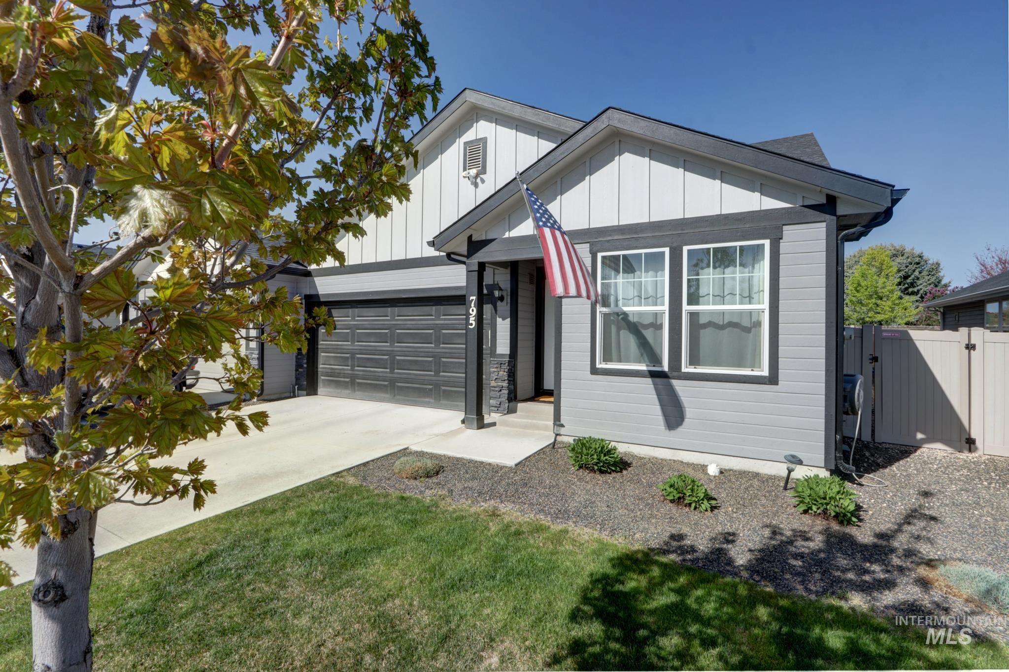795 N Baldner Point Place, Nampa, Idaho 83651, 3 Bedrooms, 2 Bathrooms, Residential For Sale, Price $349,000,MLS 98983260