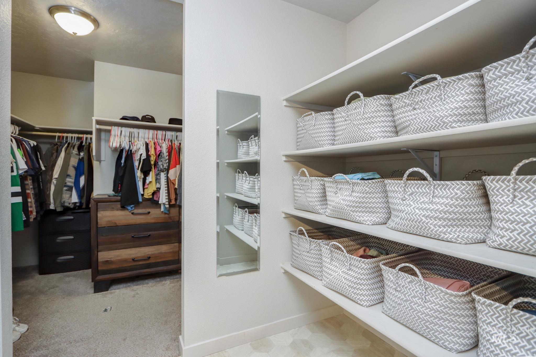 795 N Baldner Point Place, Nampa, Idaho 83651, 3 Bedrooms, 2 Bathrooms, Residential For Sale, Price $349,000,MLS 98983260