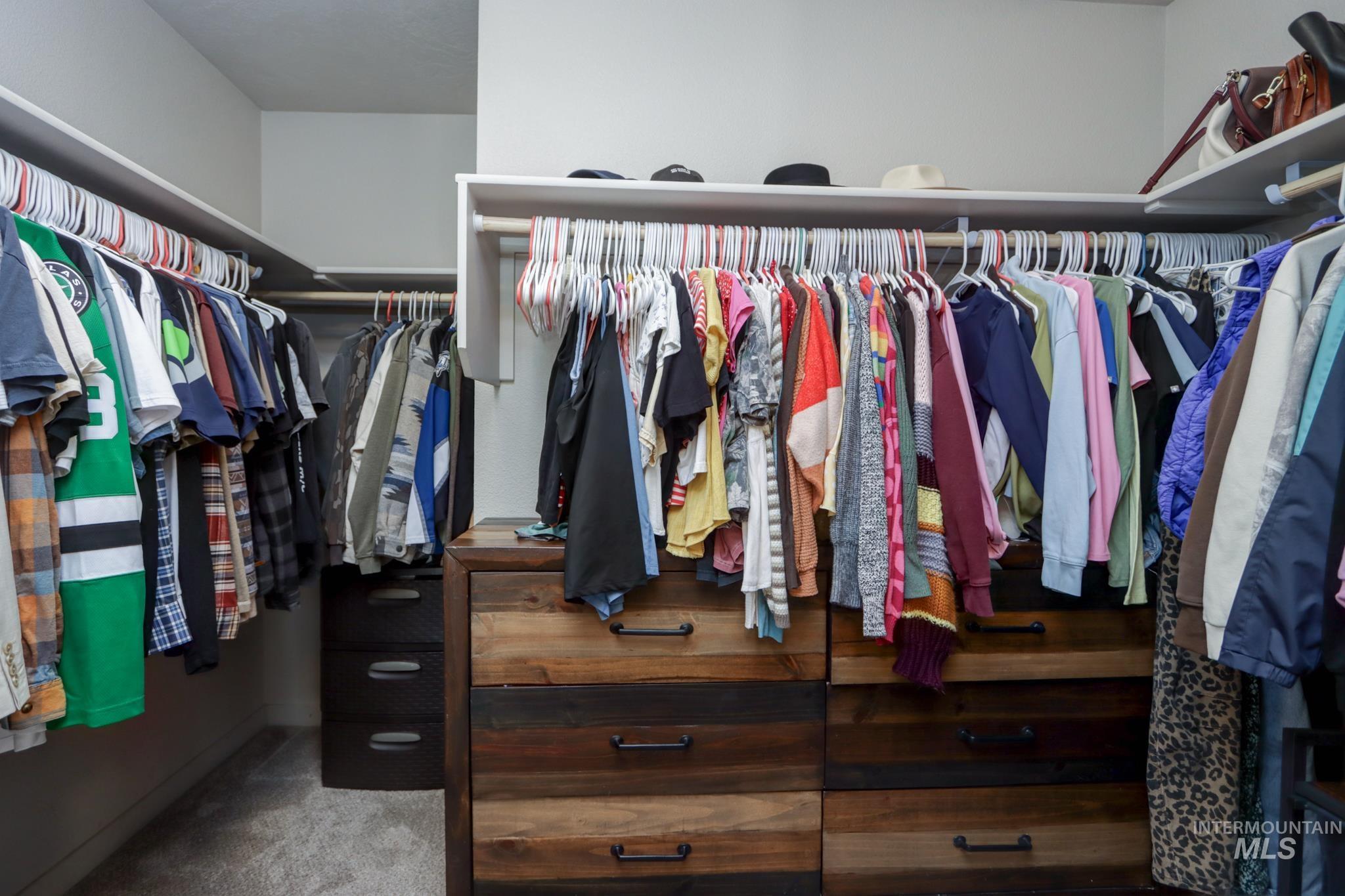 795 N Baldner Point Place, Nampa, Idaho 83651, 3 Bedrooms, 2 Bathrooms, Residential For Sale, Price $349,000,MLS 98983260