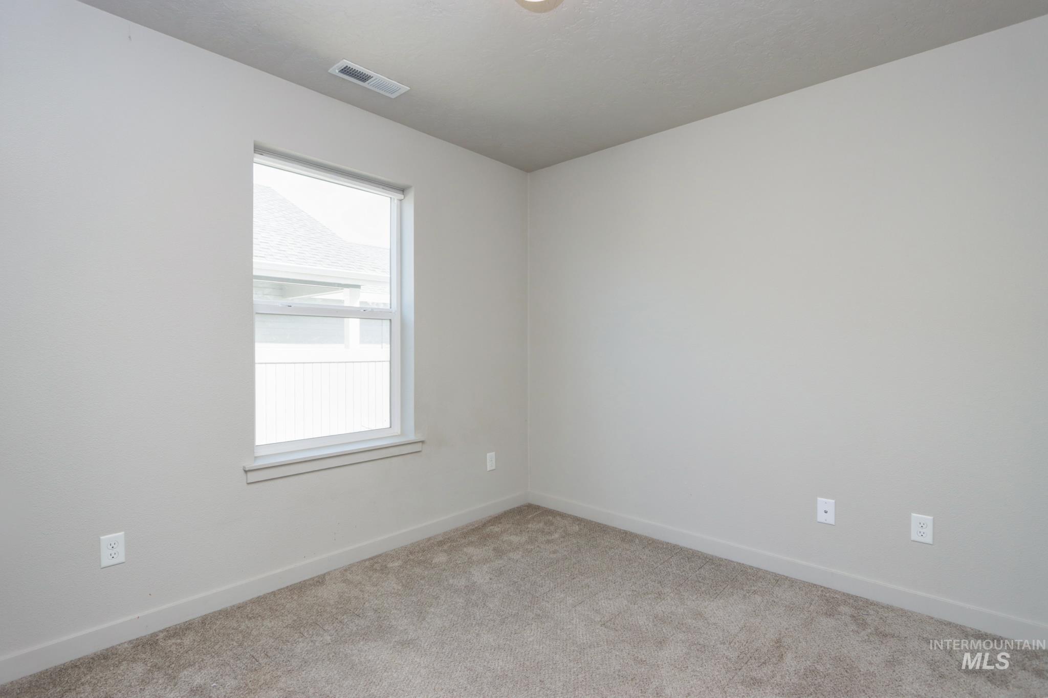 795 N Baldner Point Place, Nampa, Idaho 83651, 3 Bedrooms, 2 Bathrooms, Residential For Sale, Price $349,000,MLS 98983260