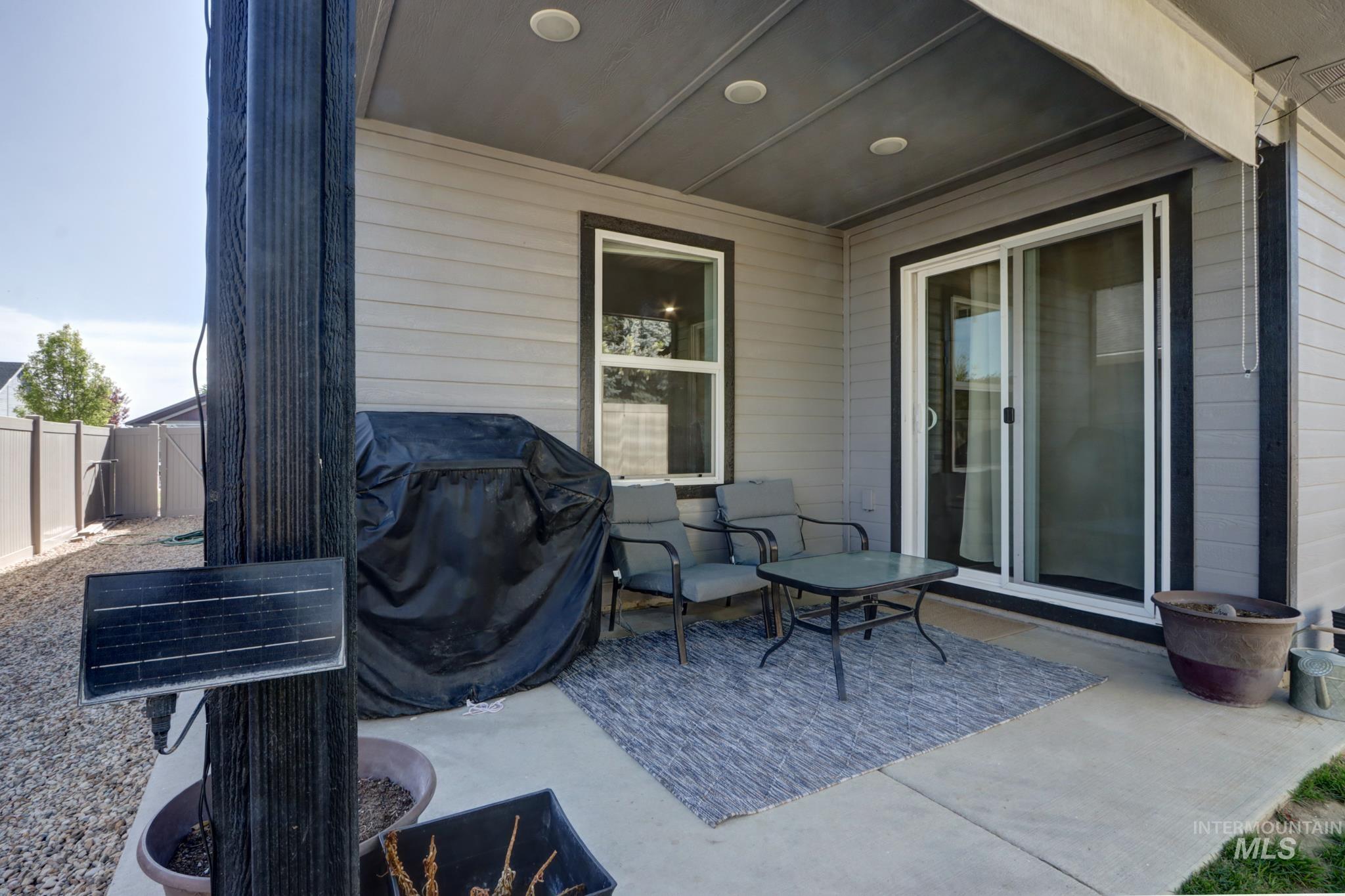 795 N Baldner Point Place, Nampa, Idaho 83651, 3 Bedrooms, 2 Bathrooms, Residential For Sale, Price $349,000,MLS 98983260