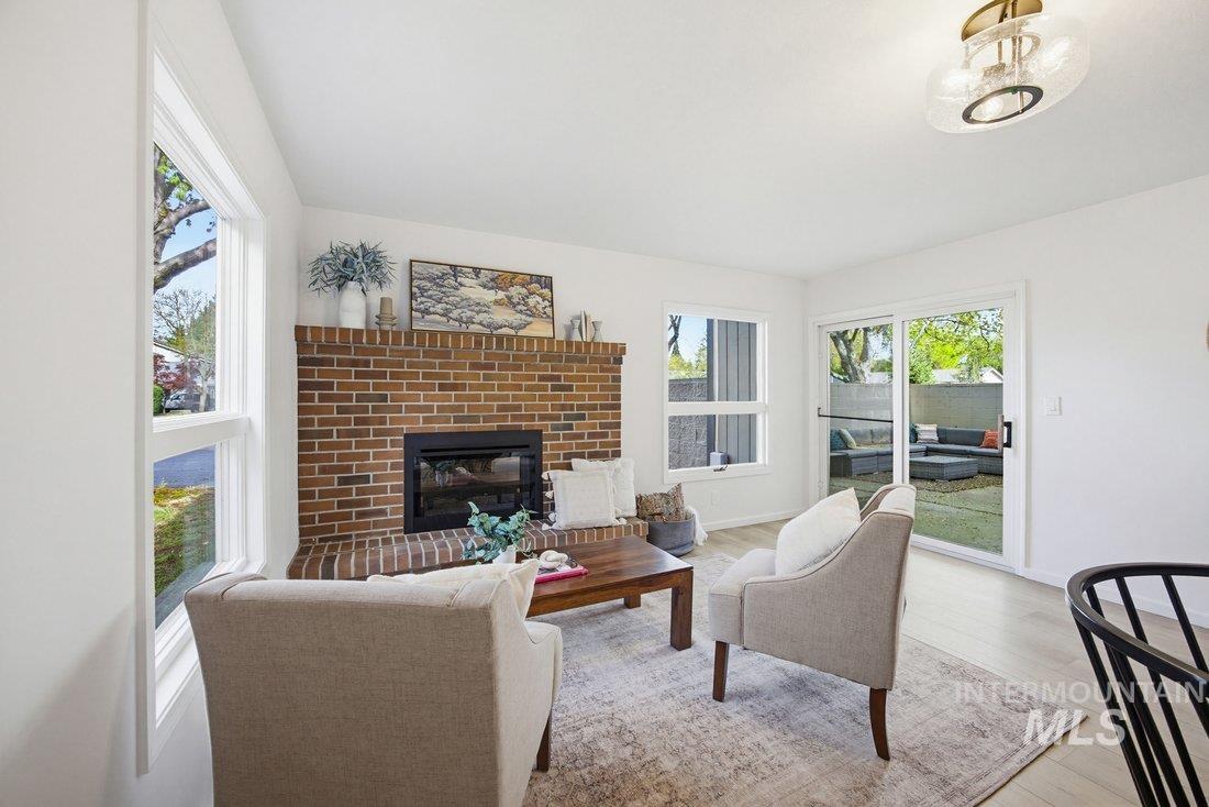 1549 E Lenz Lane, Boise, Idaho 83712, 3 Bedrooms, 2.5 Bathrooms, Residential For Sale, Price $750,000,MLS 98983262