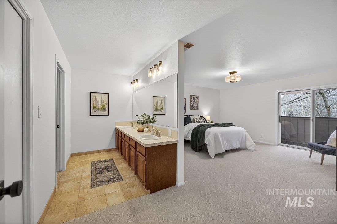 1549 E Lenz Lane, Boise, Idaho 83712, 3 Bedrooms, 2.5 Bathrooms, Residential For Sale, Price $750,000,MLS 98983262