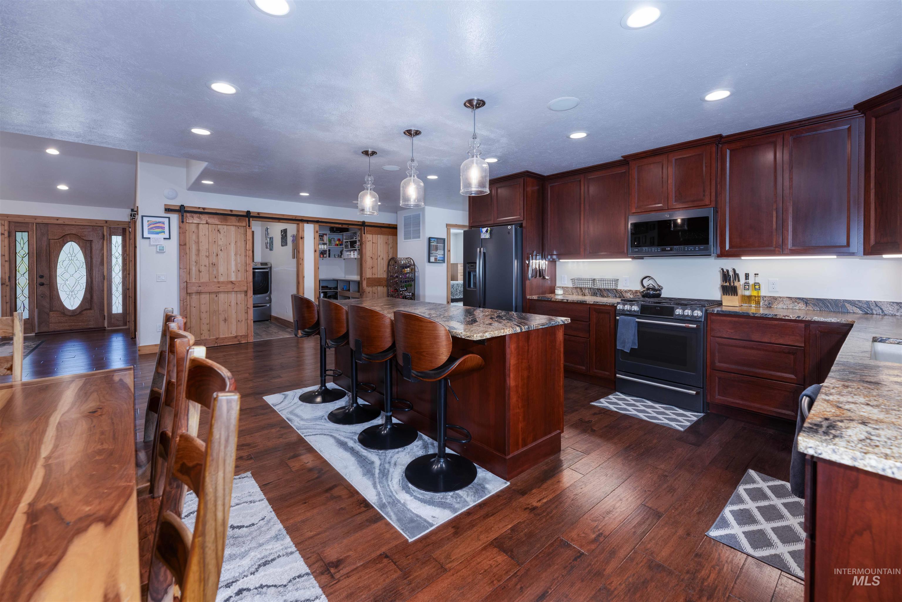 1057 Nicholson Rd, Potlatch, Idaho 83855, 3 Bedrooms, 3 Bathrooms, Residential For Sale, Price $1,400,000, 98983266