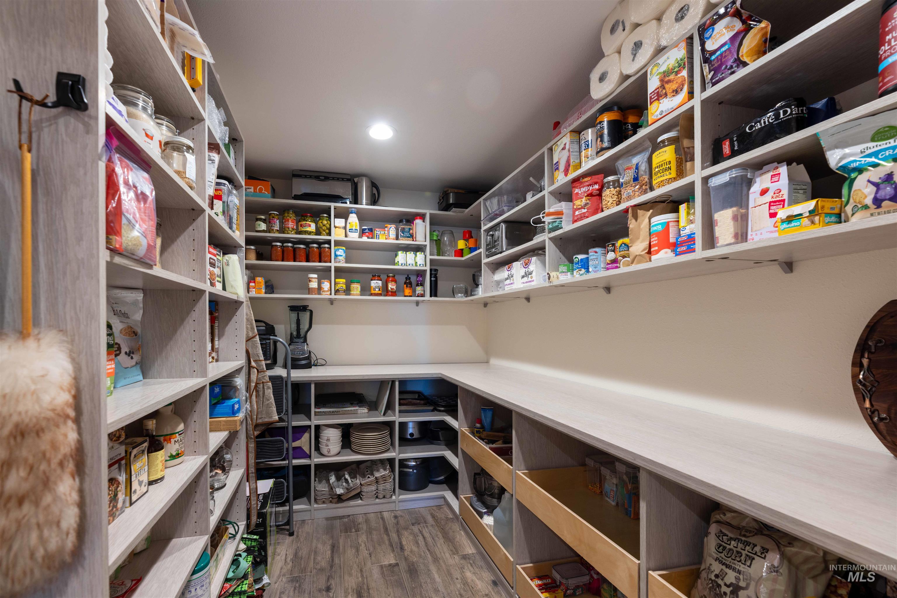 1057 Nicholson Rd, Potlatch, Idaho 83855, 3 Bedrooms, 3 Bathrooms, Residential For Sale, Price $1,400,000, 98983266