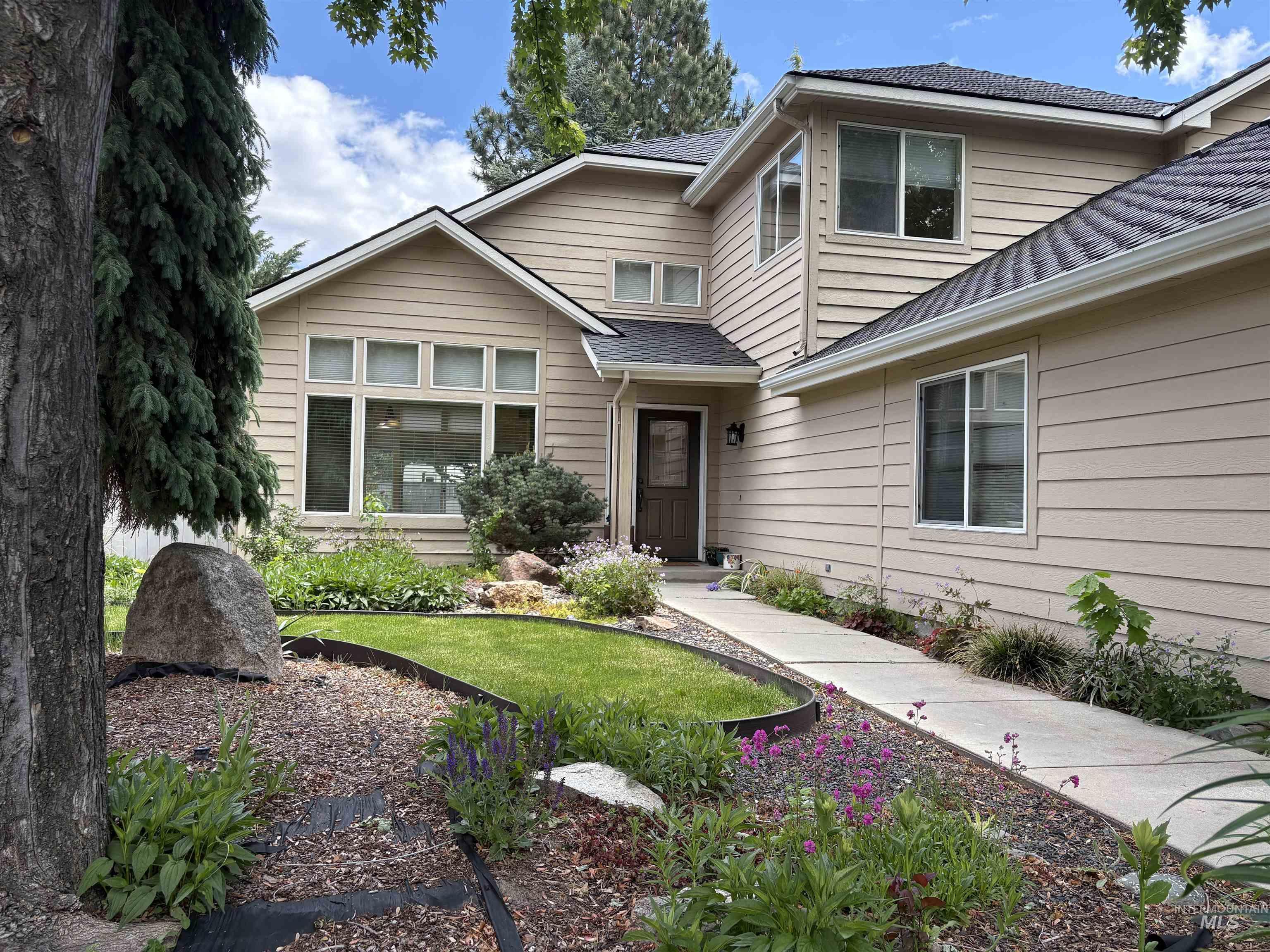 5400 Riffle, Boise, Idaho 83714, 3 Bedrooms, 2.5 Bathrooms, Residential For Sale, Price $649,000, 98983268