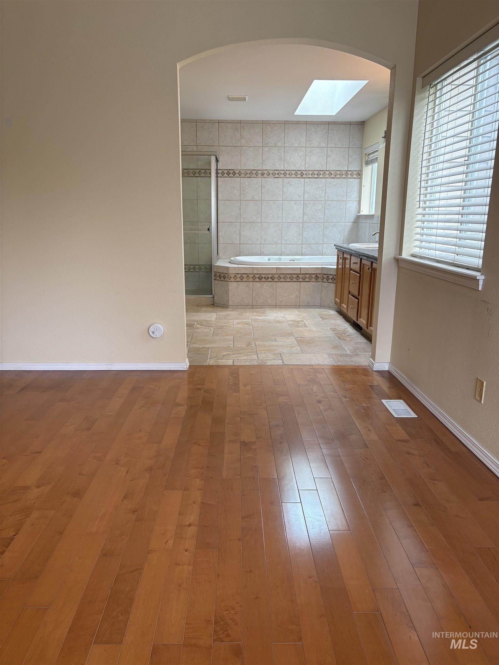 5400 Riffle, Boise, Idaho 83714, 3 Bedrooms, 2.5 Bathrooms, Residential For Sale, Price $679,000,MLS 98983268