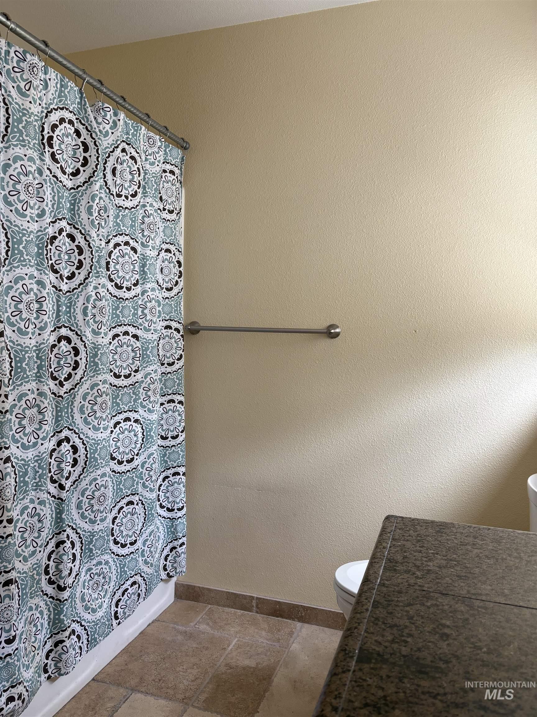 5400 Riffle, Boise, Idaho 83714, 3 Bedrooms, 2.5 Bathrooms, Residential For Sale, Price $679,000,MLS 98983268