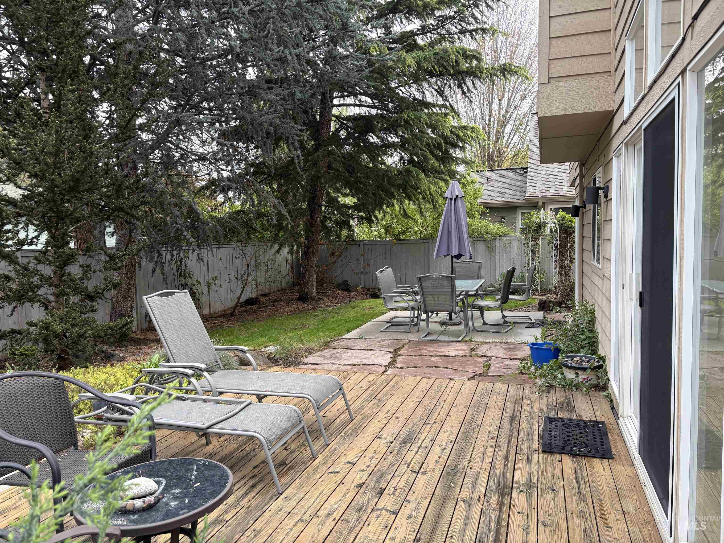 5400 Riffle, Boise, Idaho 83714, 3 Bedrooms, 2.5 Bathrooms, Residential For Sale, Price $679,000,MLS 98983268