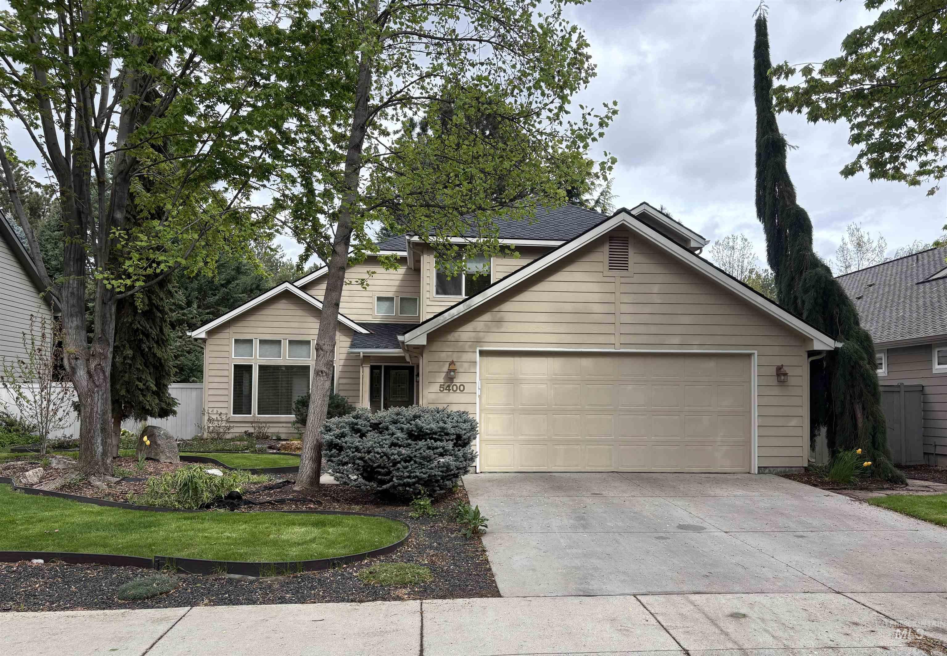 5400 Riffle, Boise, Idaho 83714, 3 Bedrooms, 2.5 Bathrooms, Residential For Sale, Price $679,000,MLS 98983268