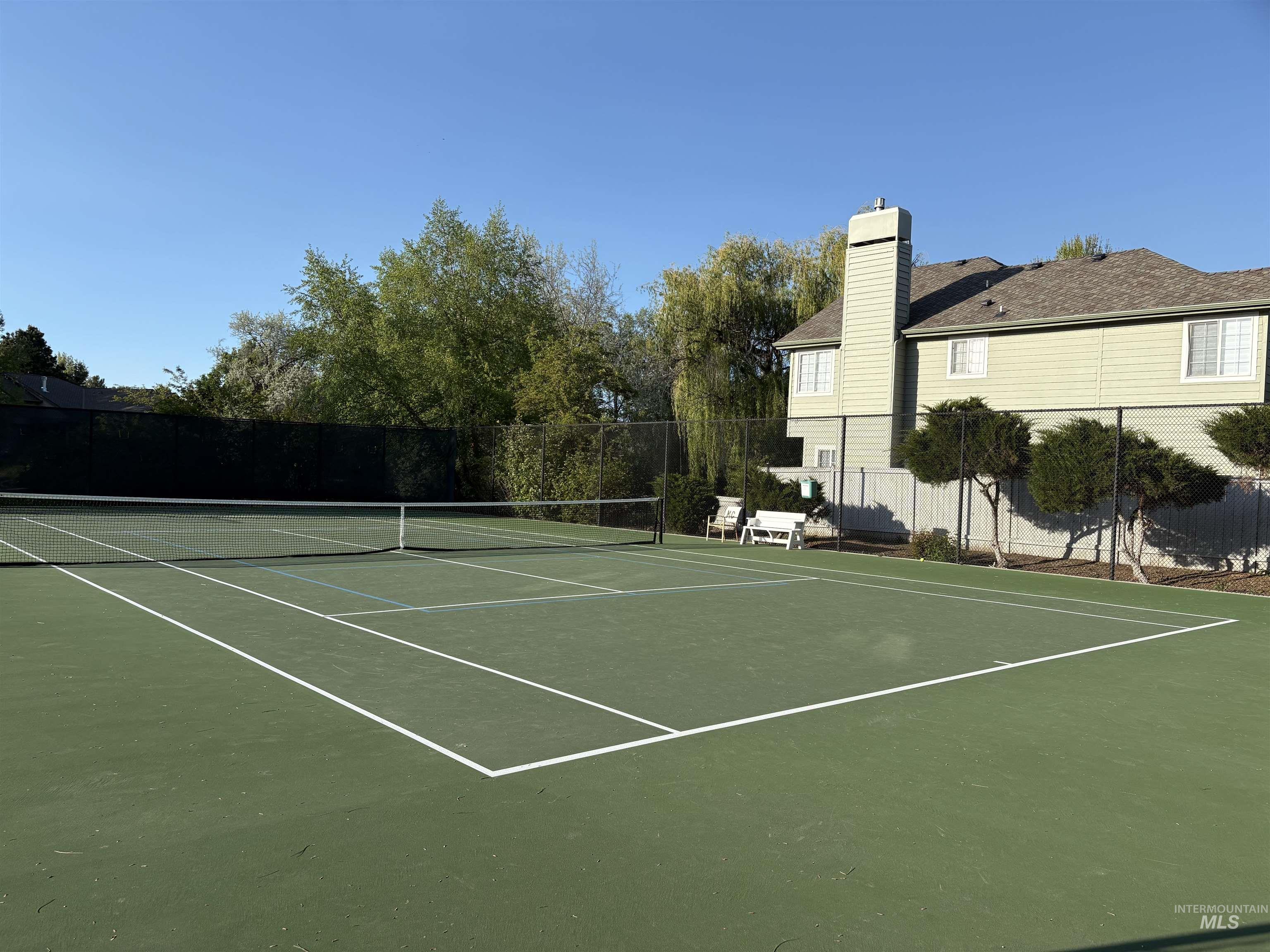 5400 Riffle, Boise, Idaho 83714, 3 Bedrooms, 2.5 Bathrooms, Residential For Sale, Price $649,000,MLS 98983268