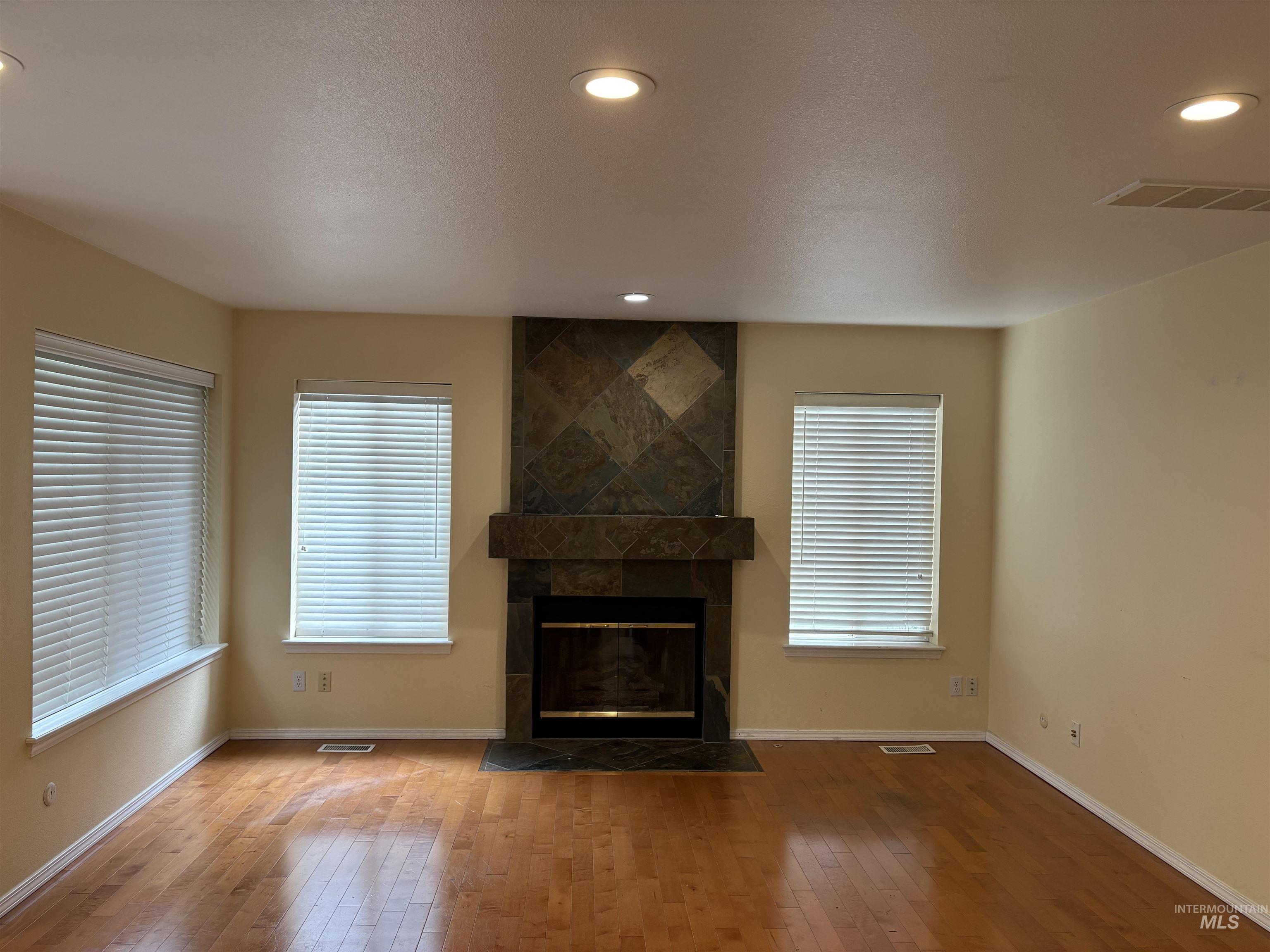 5400 Riffle, Boise, Idaho 83714, 3 Bedrooms, 2.5 Bathrooms, Residential For Sale, Price $649,000, 98983268