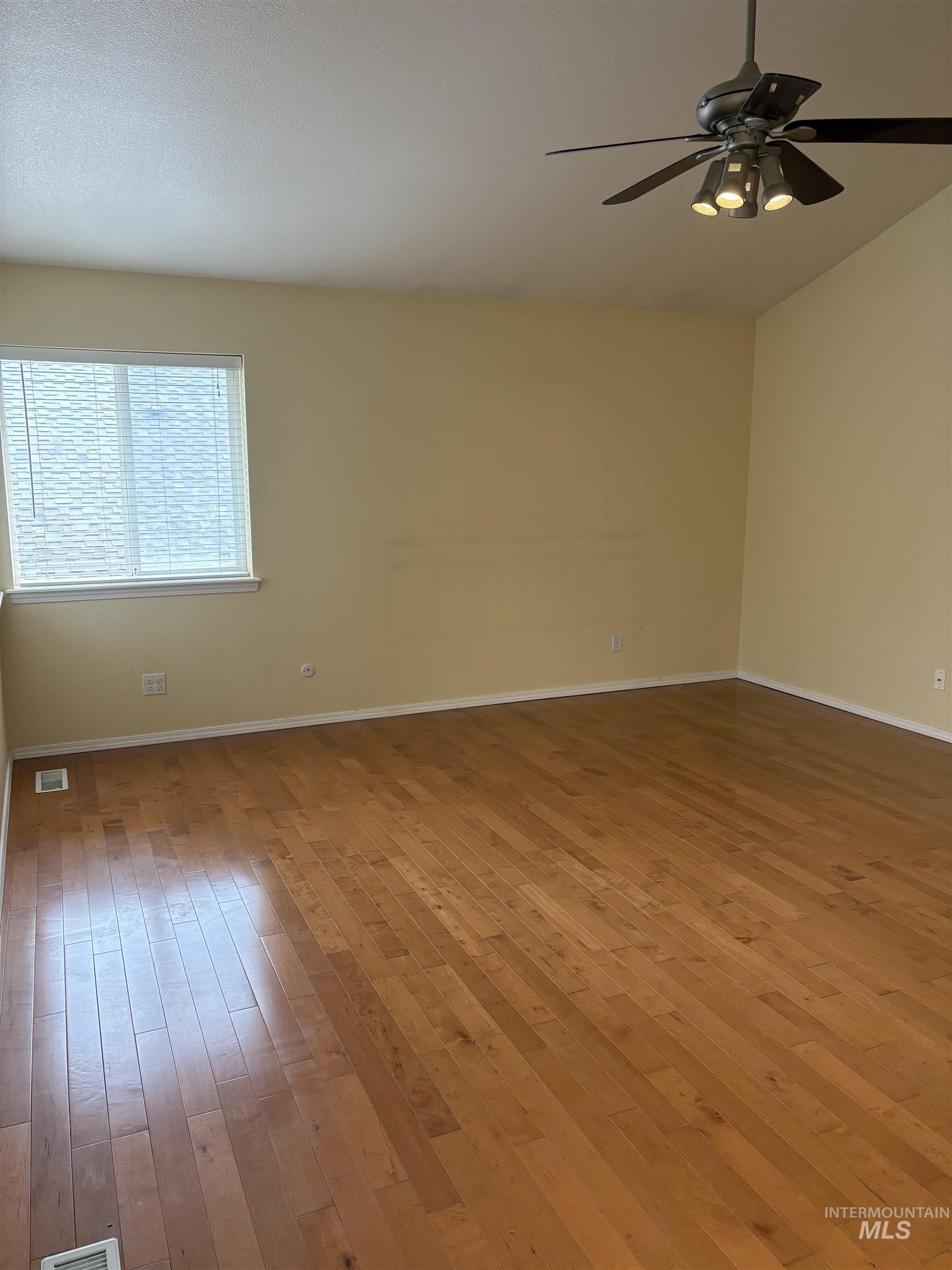 5400 Riffle, Boise, Idaho 83714, 3 Bedrooms, 2.5 Bathrooms, Residential For Sale, Price $679,000,MLS 98983268