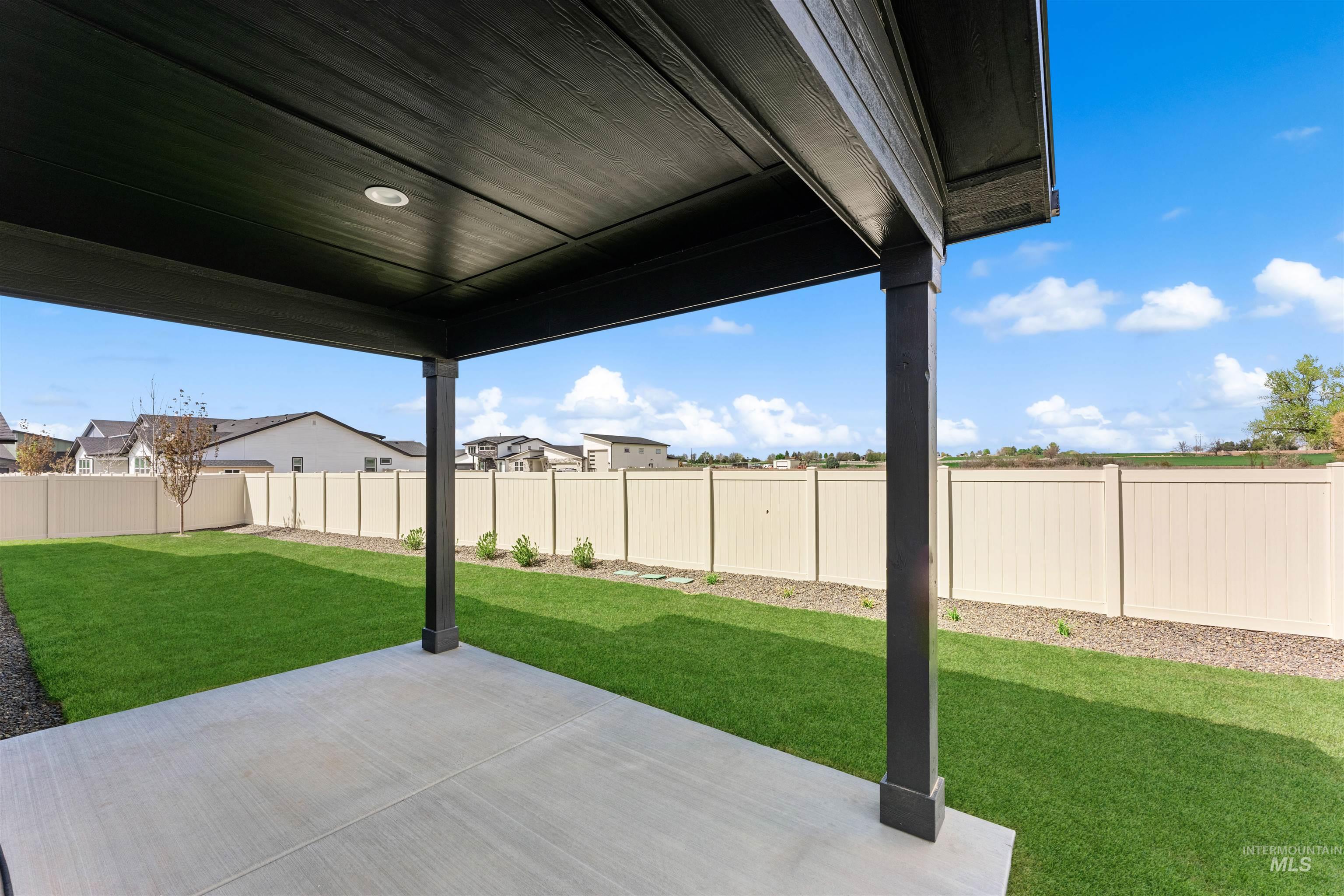2709 W Gidran, Meridian, Idaho 83642, 3 Bedrooms, 2.5 Bathrooms, Residential For Sale, Price $599,900,MLS 98983270